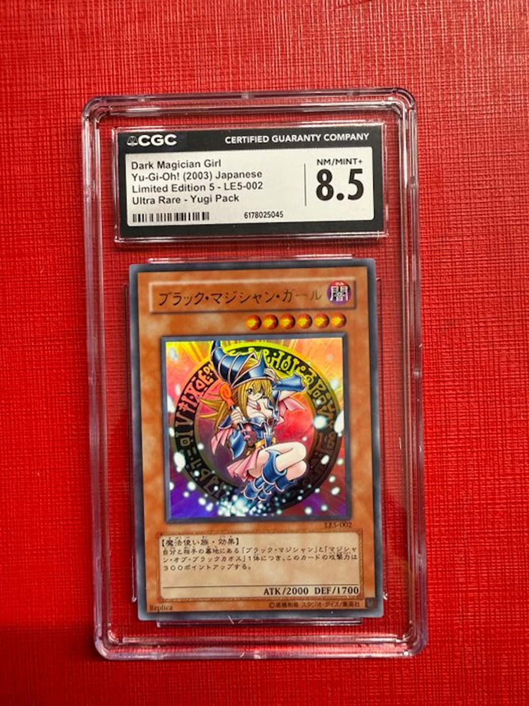 Konami - 1 Graded card - Yu-Gi-Oh! - Dark Magician Girl LE5-002 Limited edition