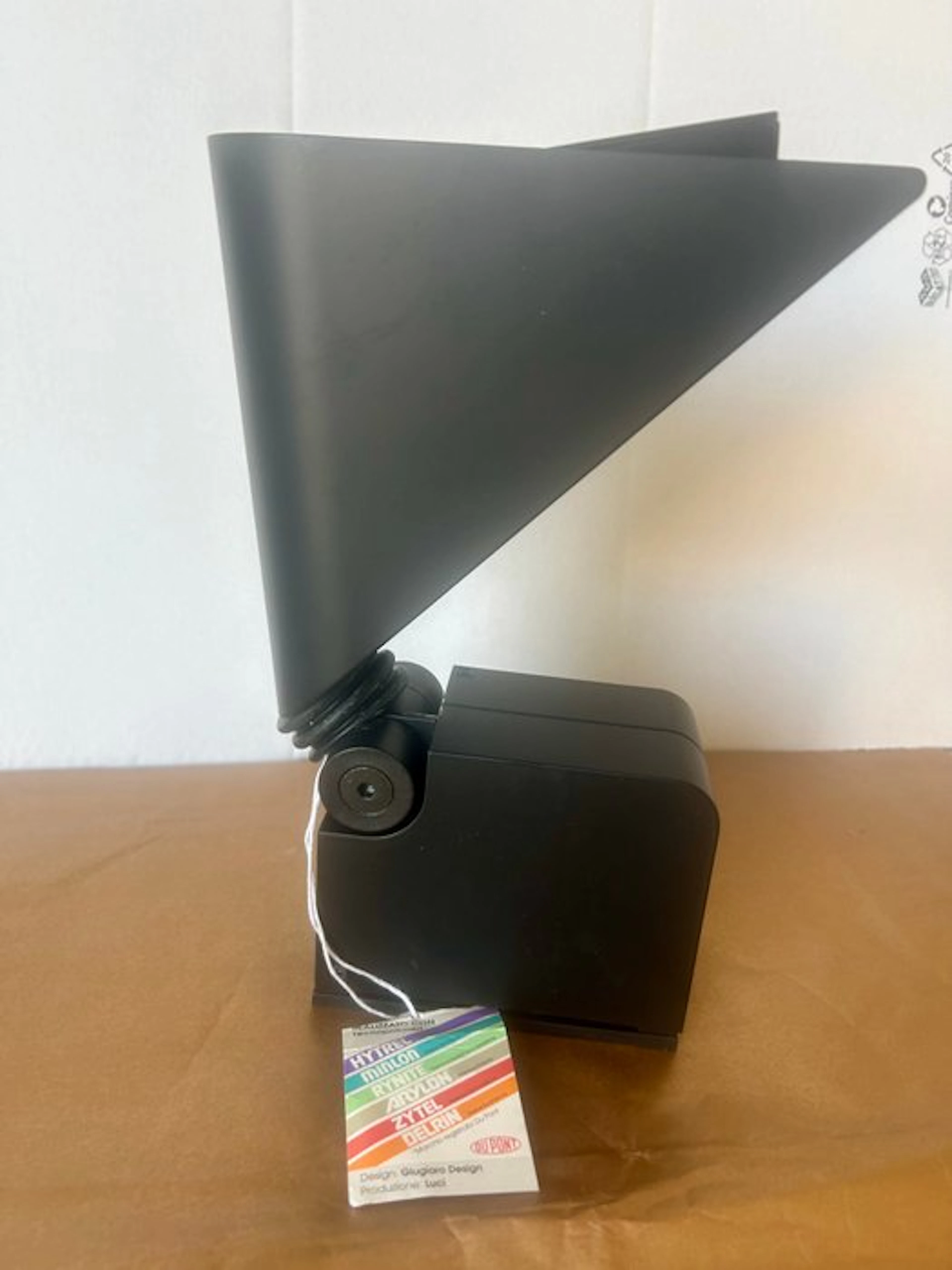 Luci - Giugiaro Design - Wall sconce - Lucifaro - technopolymers