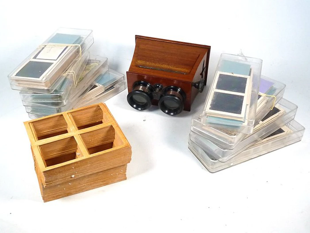 Antieke stereoscope viewer met groot aantal 20ste eeuwse...