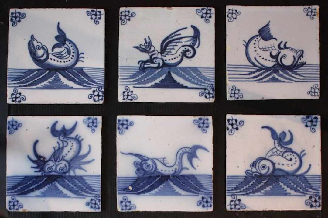 Antique Tile (6) - Diverse Zeemonsters - Delft