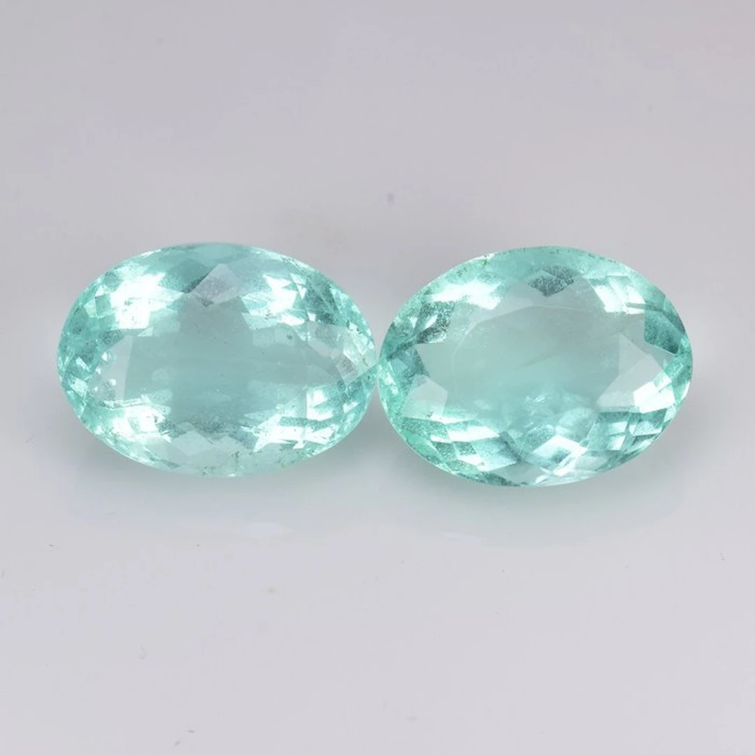 No reserve price - 2 pcs Green