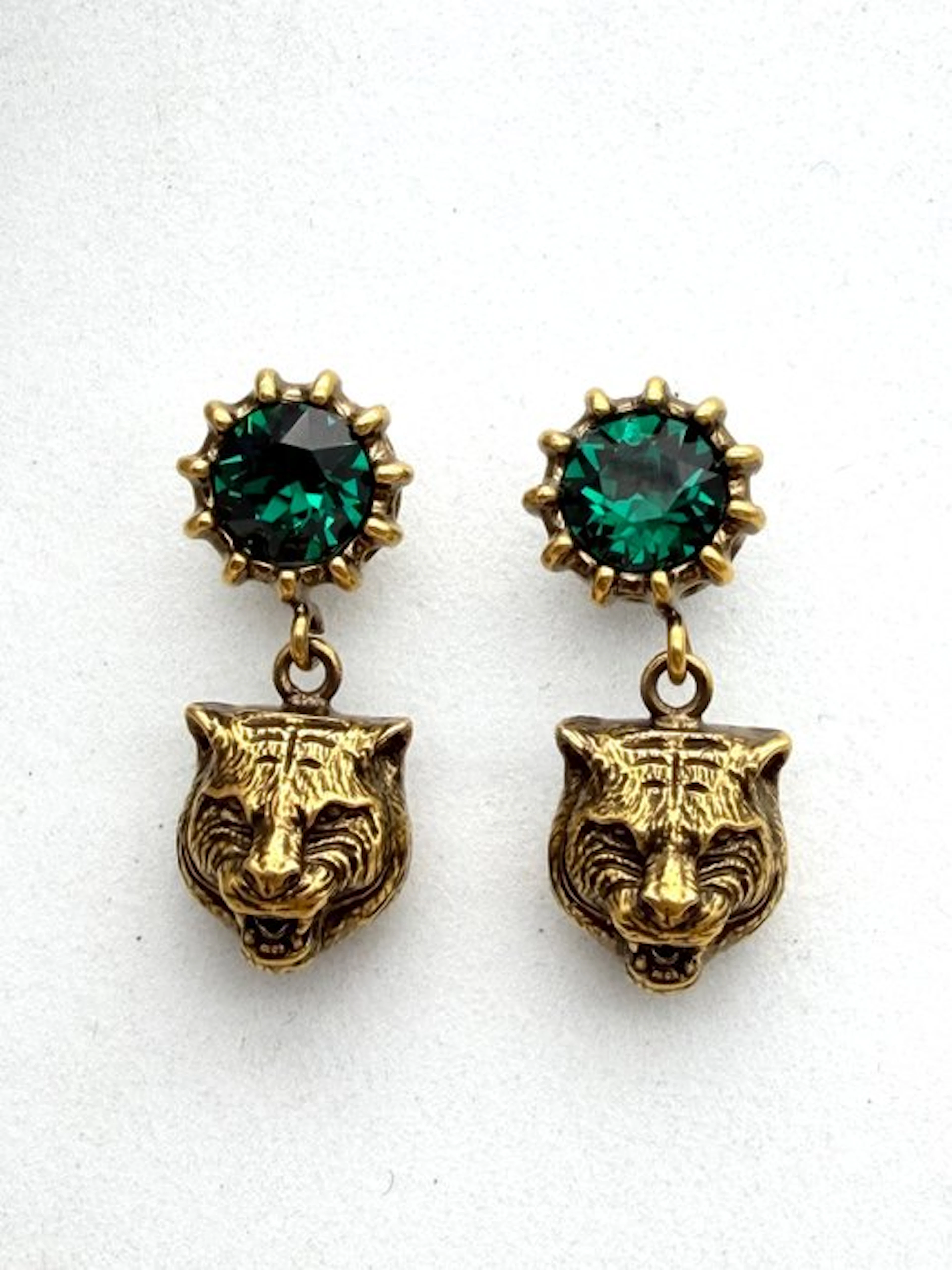 Gucci - Metal with antique gold finish - Earrings