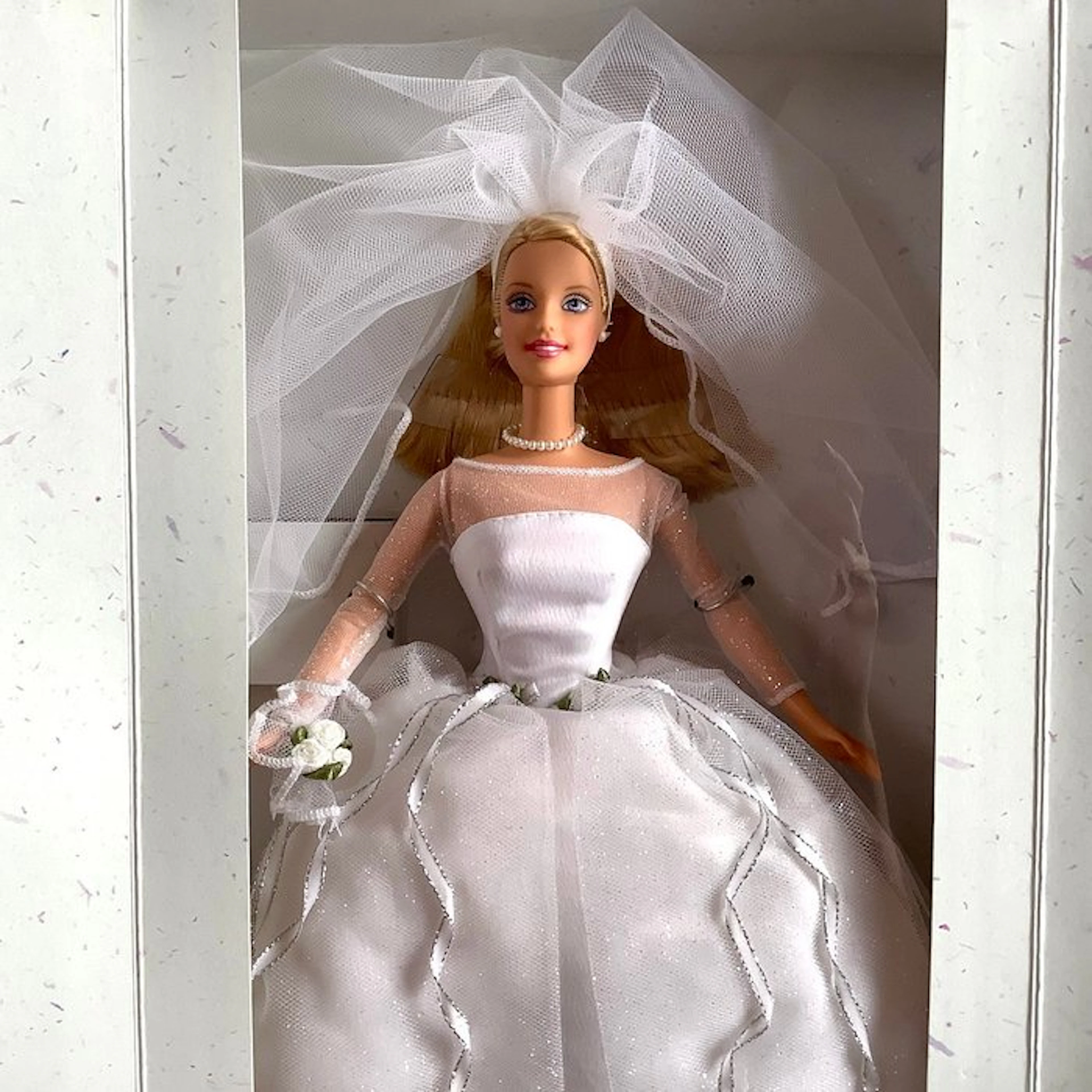 Mattel - Barbie doll Blushing Bride Wedding 1999 Mattel 26074