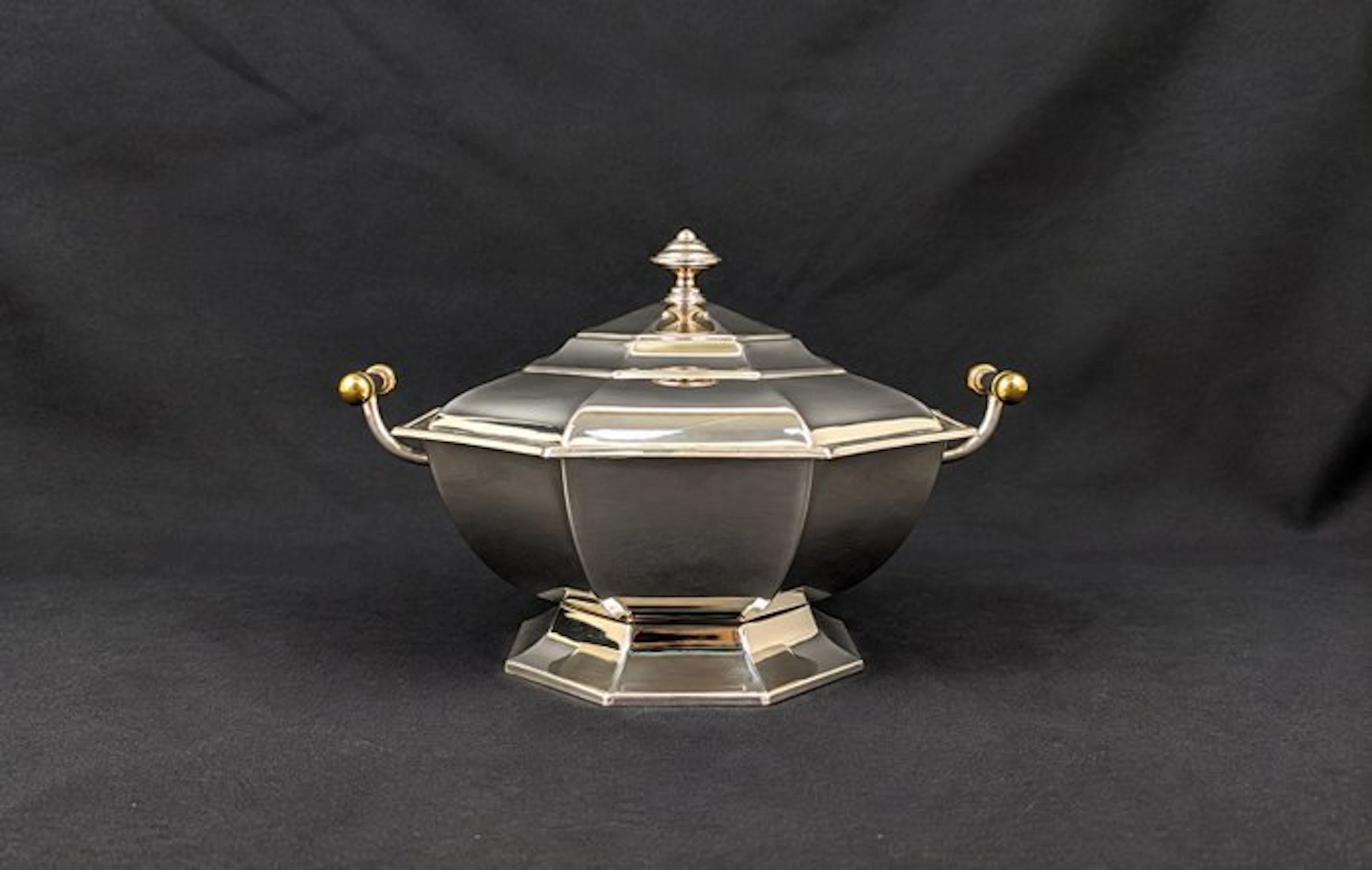 Manifattura italiana - Tureen - Silverplated