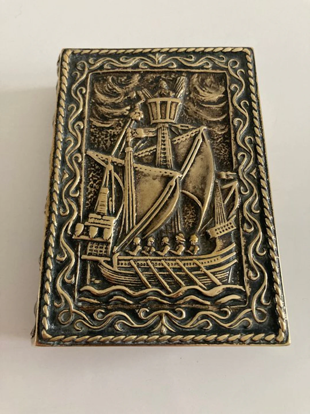 Max Le Verrier - Storage trunk - Bronze - Secret Book - France
