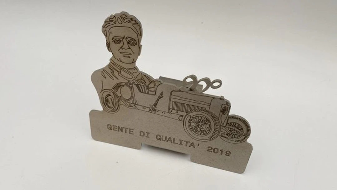 Artwork - Ferrari - NQM583 Portapenne 90 anni Ferrari - 2019