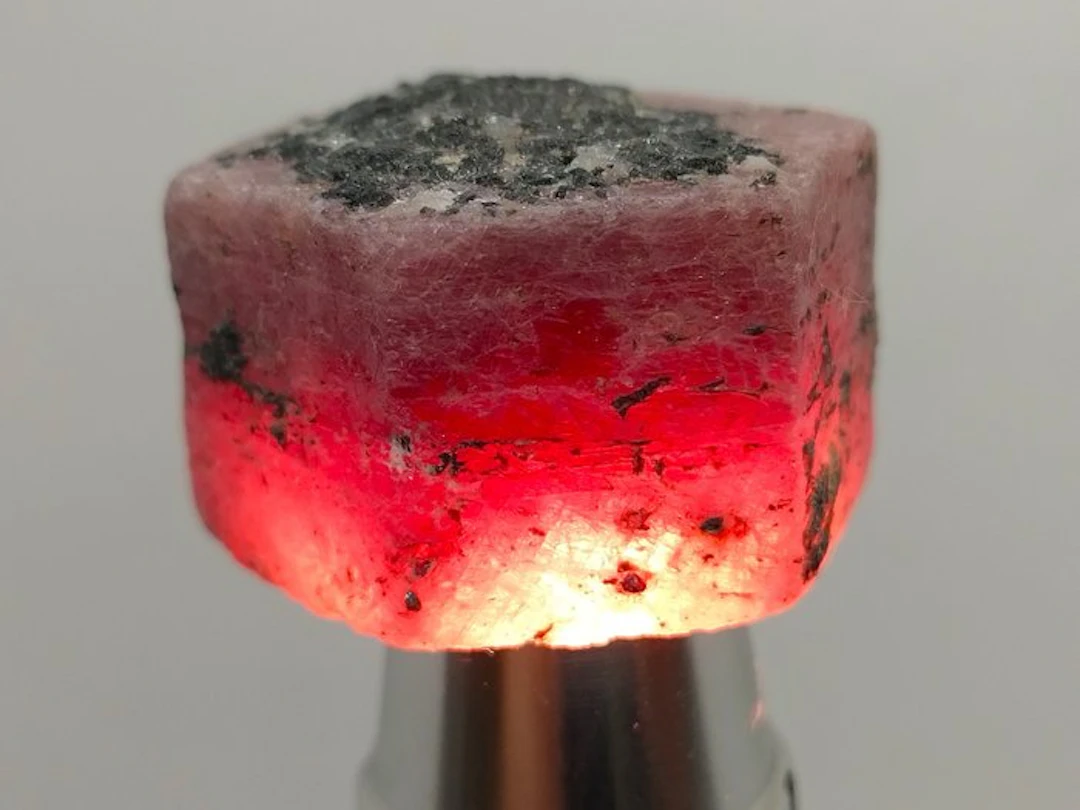 381 cts - HUGE Untreated Ruby - Rough- 76.2 g