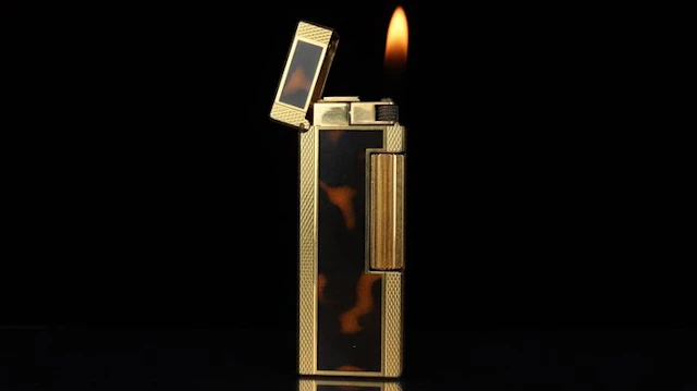 Dunhill - Lacquer Pattern Rollagas Lighter - No reserve...