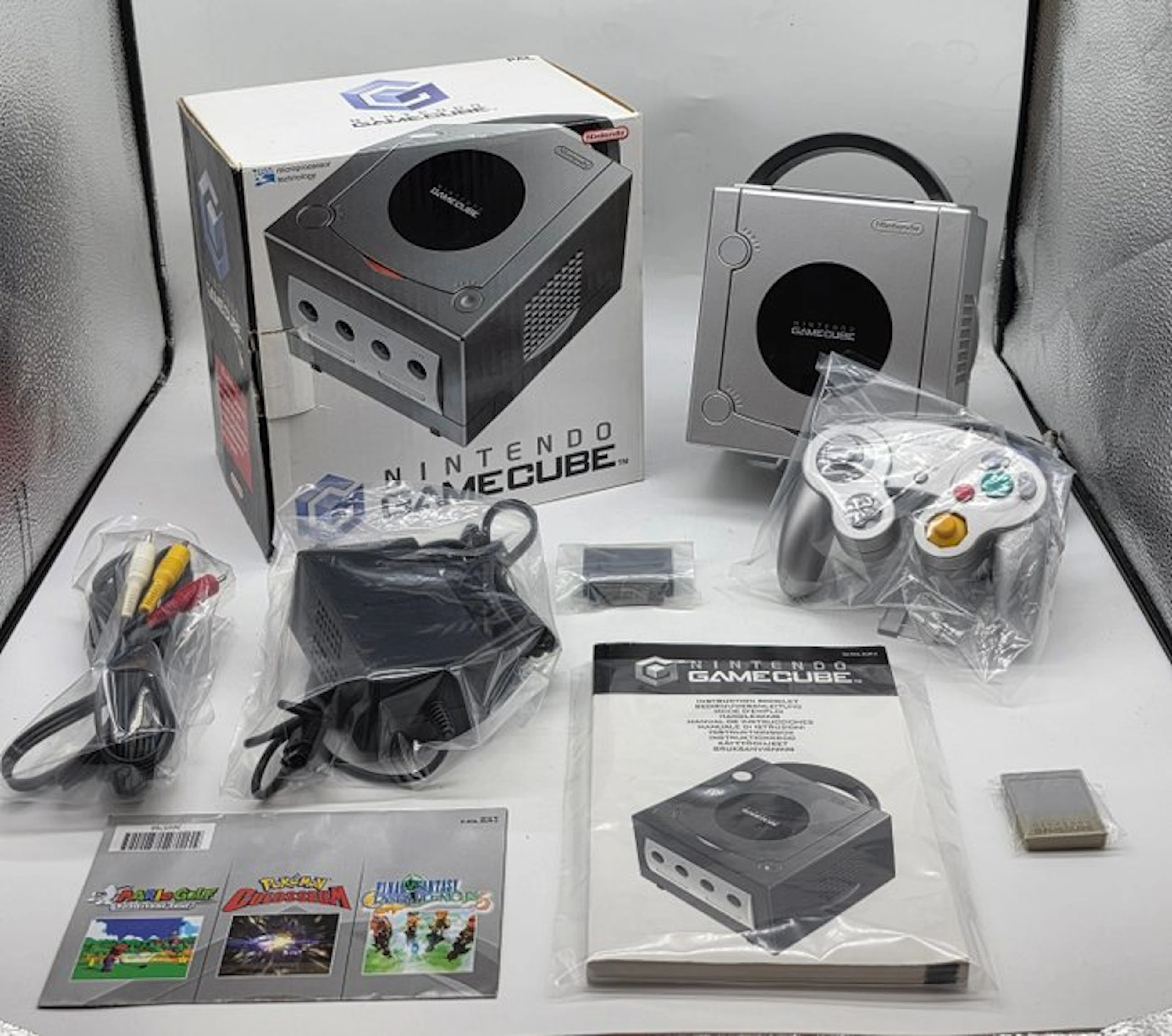 Nintendo - Gamecube - GC - PAL Version -Platinum Silver...