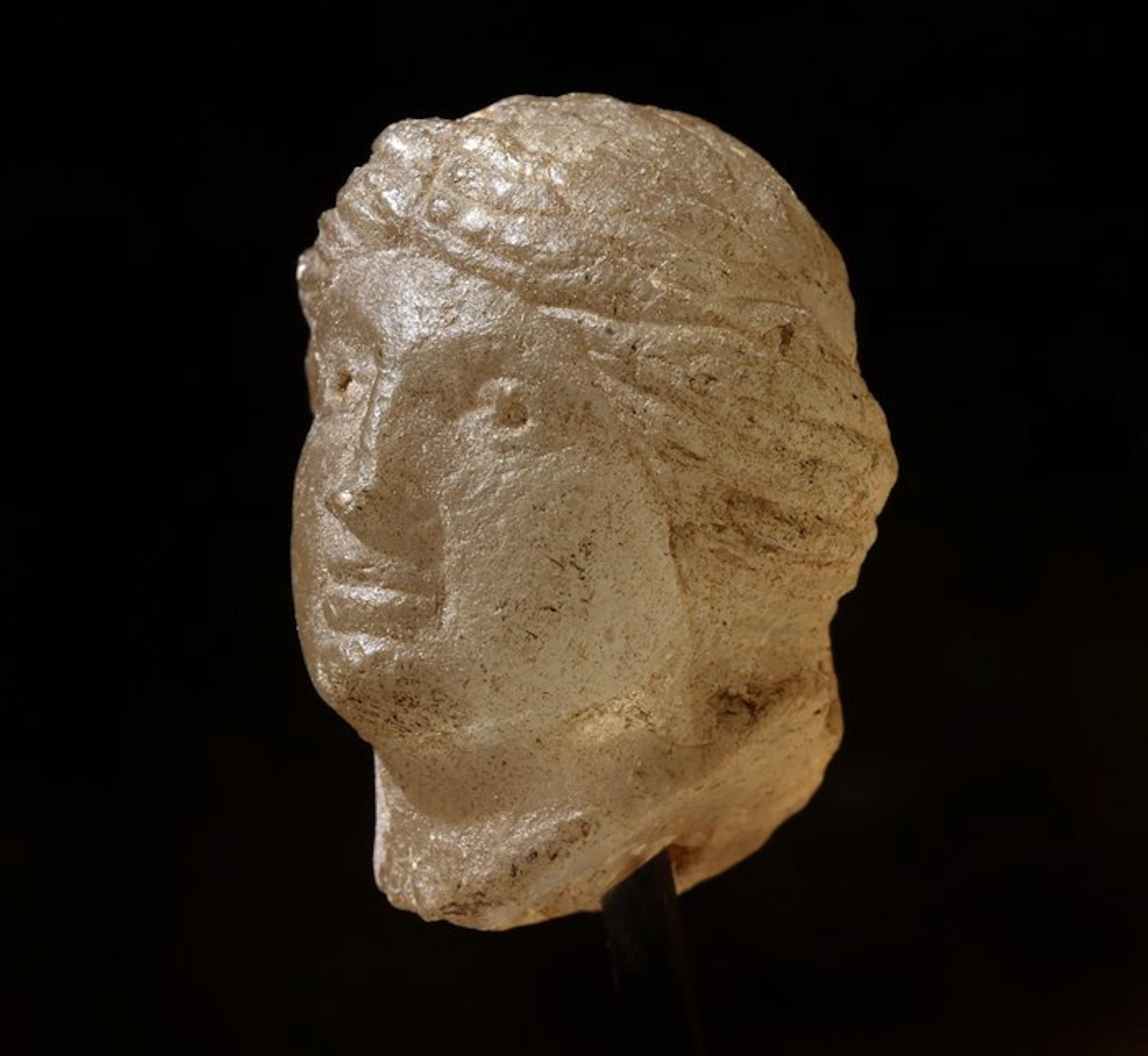 Ancient Roman rock crystal head of Venus - 2.2 cm