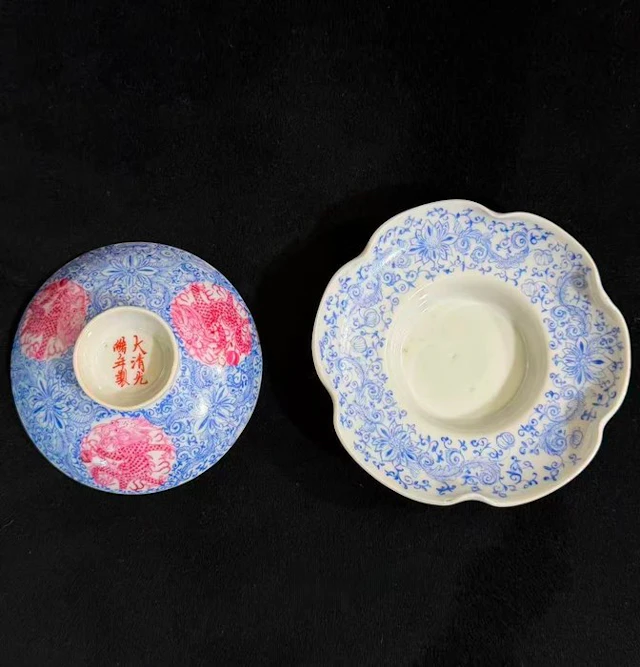 Lid and saucer/ under tray