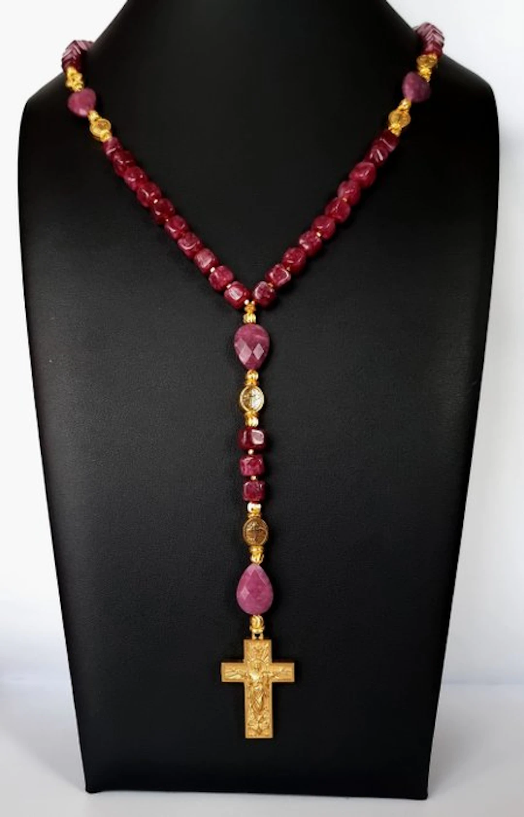 Garnet – Blood of Christ - Rosary – The Glorious Christ –...