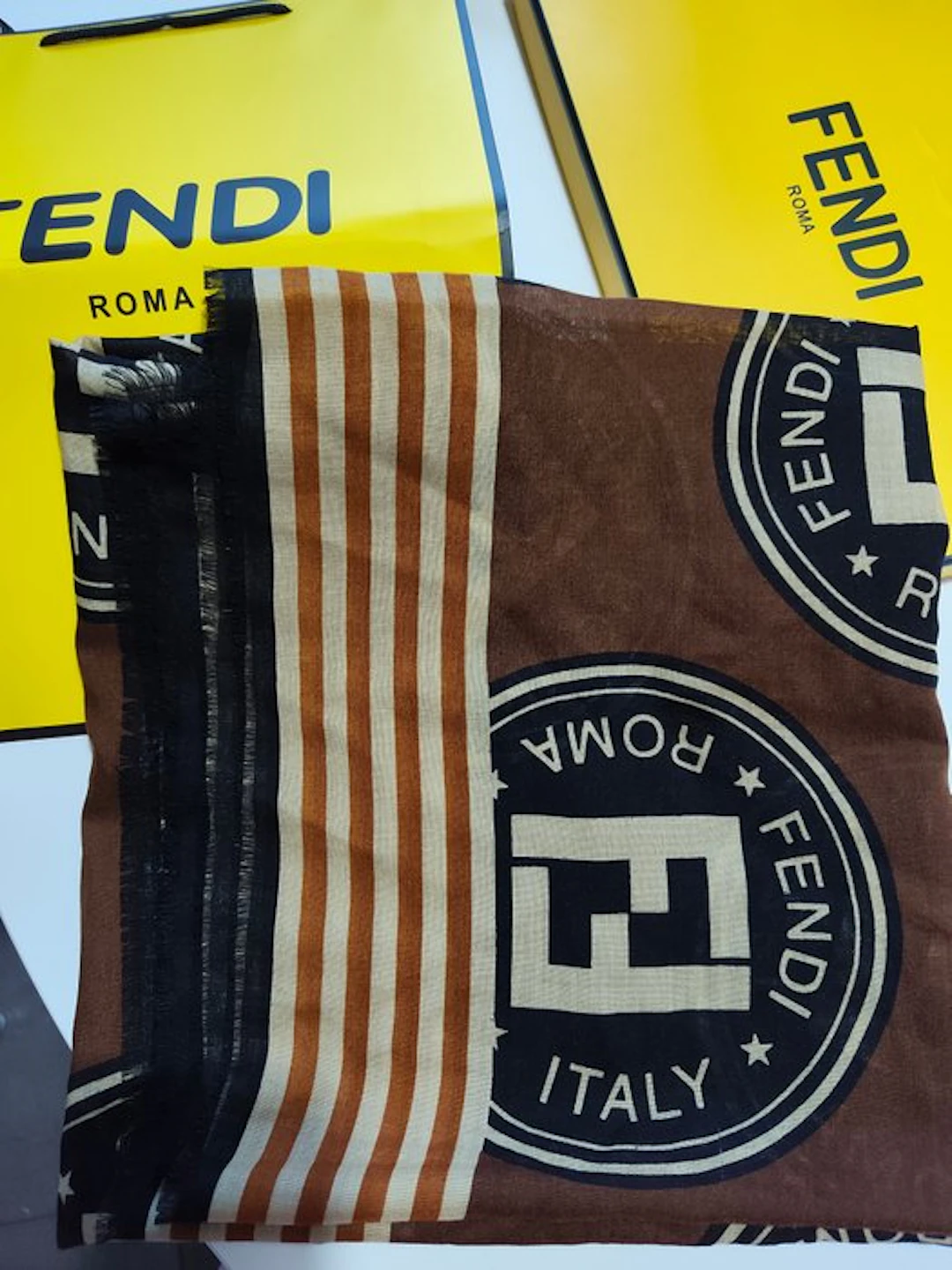 Fendi - Stole (Shawl)