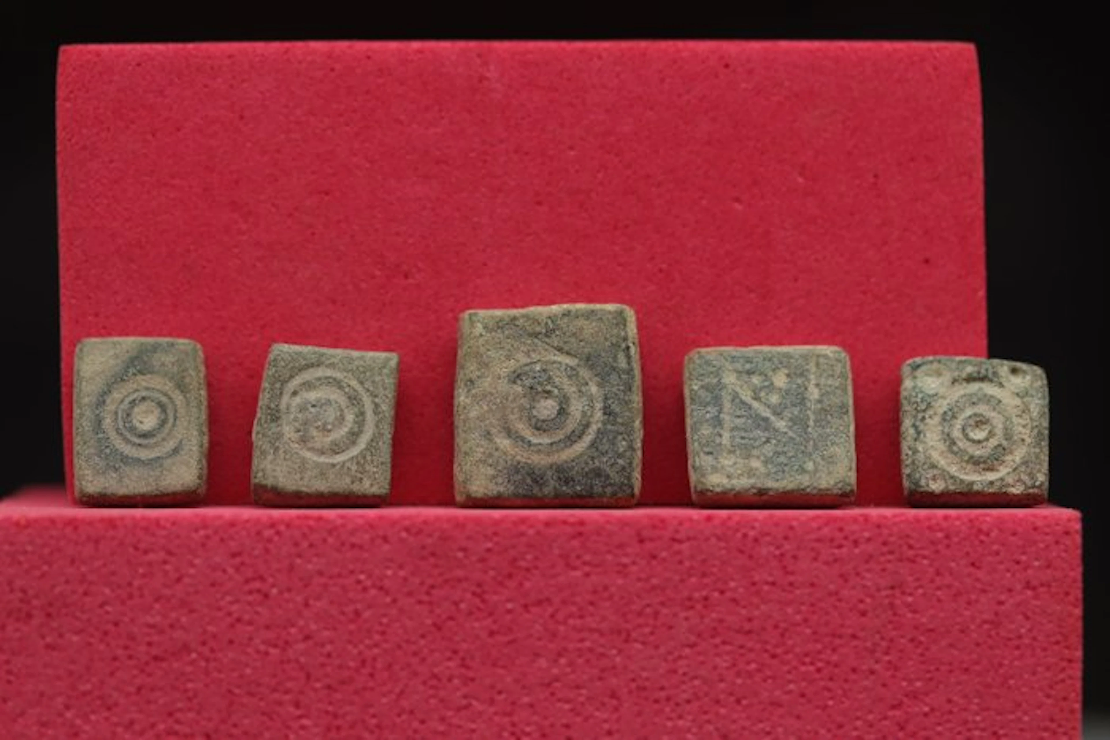 Roman (Republican) - 5 x Bronze Legionary Gambling Dice...