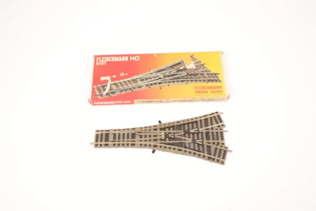 Fleischmann H0 - 6157 - Model train tracks (1) - Three-way turnout Profi-Rails