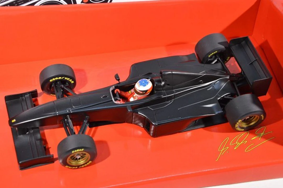 Paul's Model art 1:18 - Model race car - Ferrari F300...