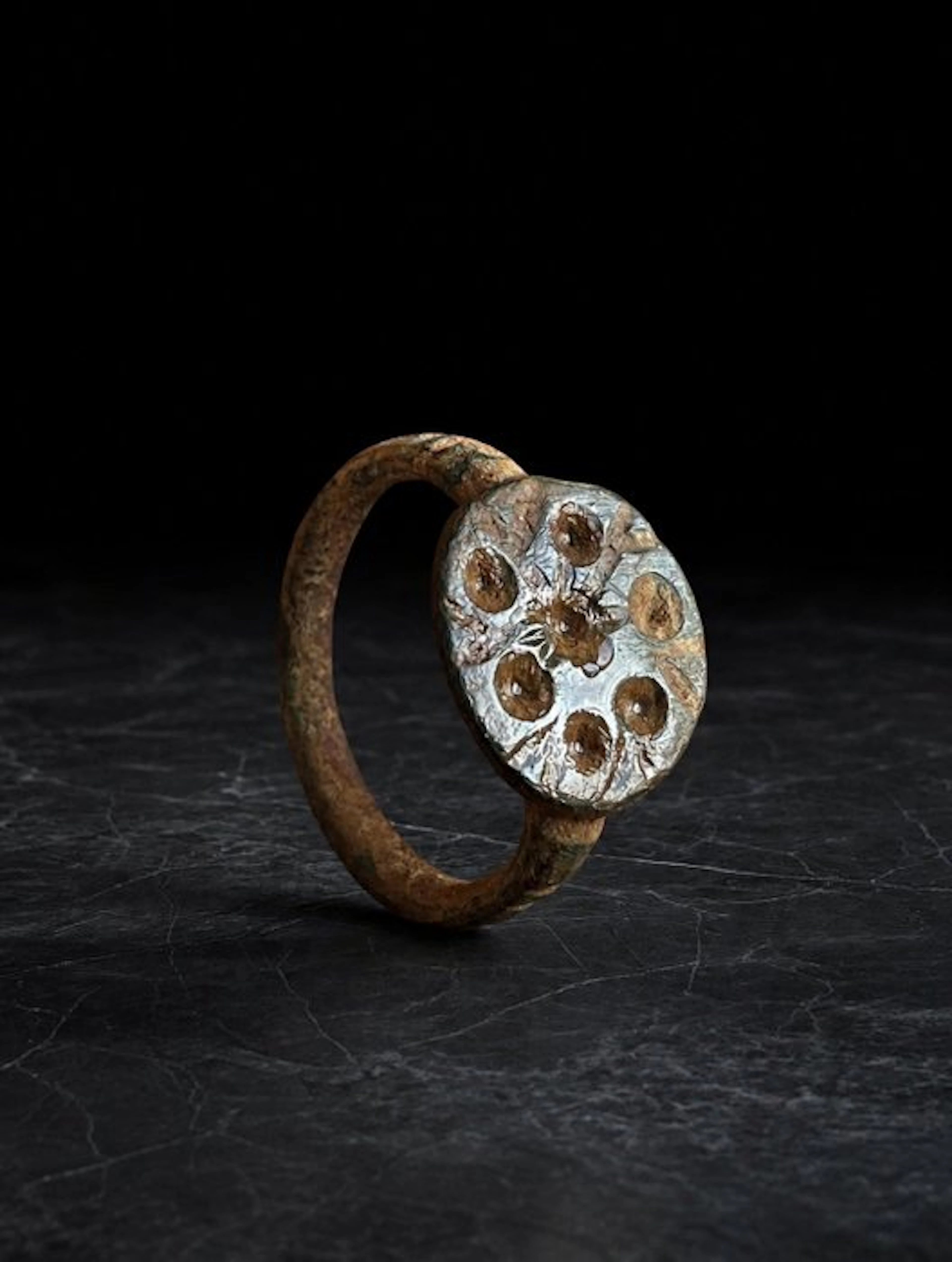 Byzantine Bronze Ring Dot Decoration 5th to 7th Century AD (No reserve price)