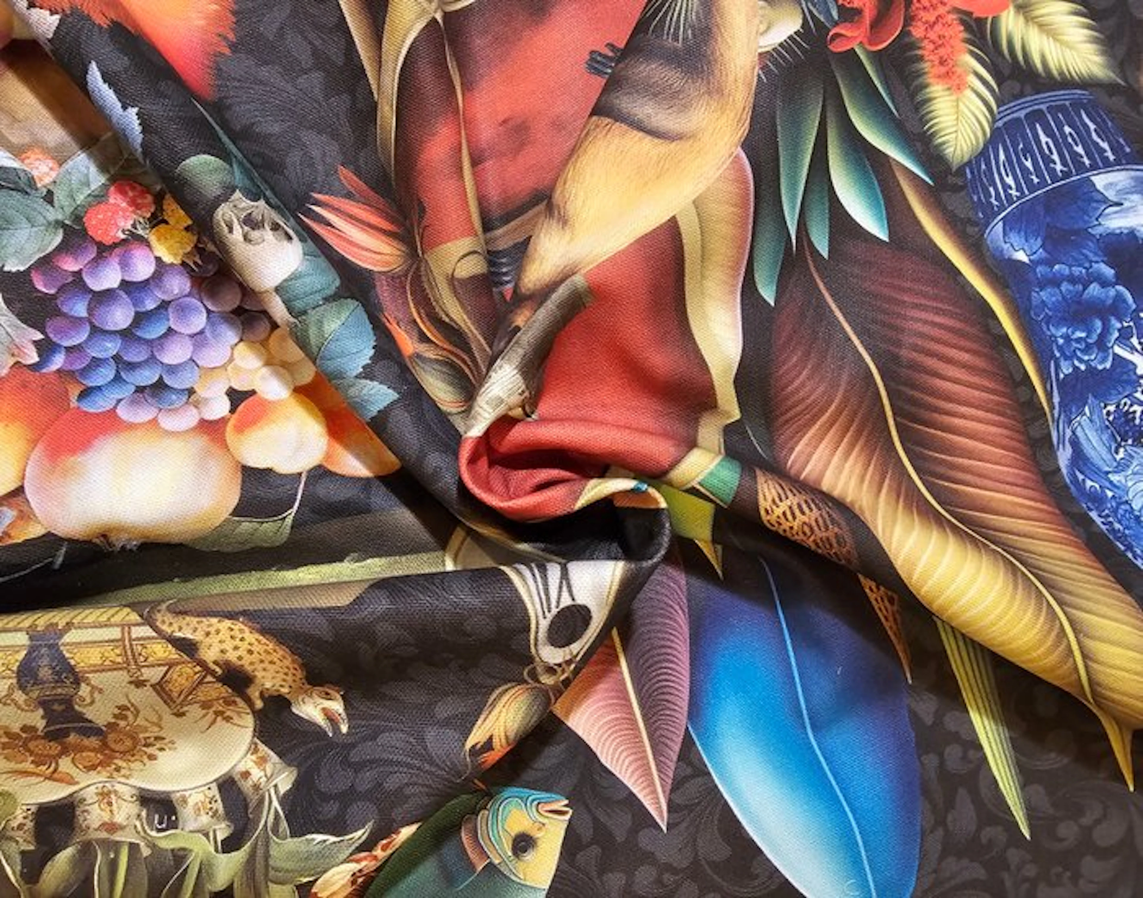 FABRIC "Vases Paradise" with monkeys and flamingos...