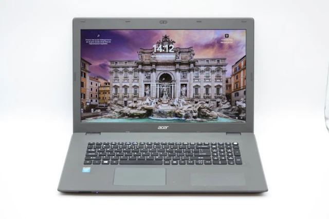 Nice 17" laptop: Acer Aspire E5-772 | Intel Core i3-4005U...