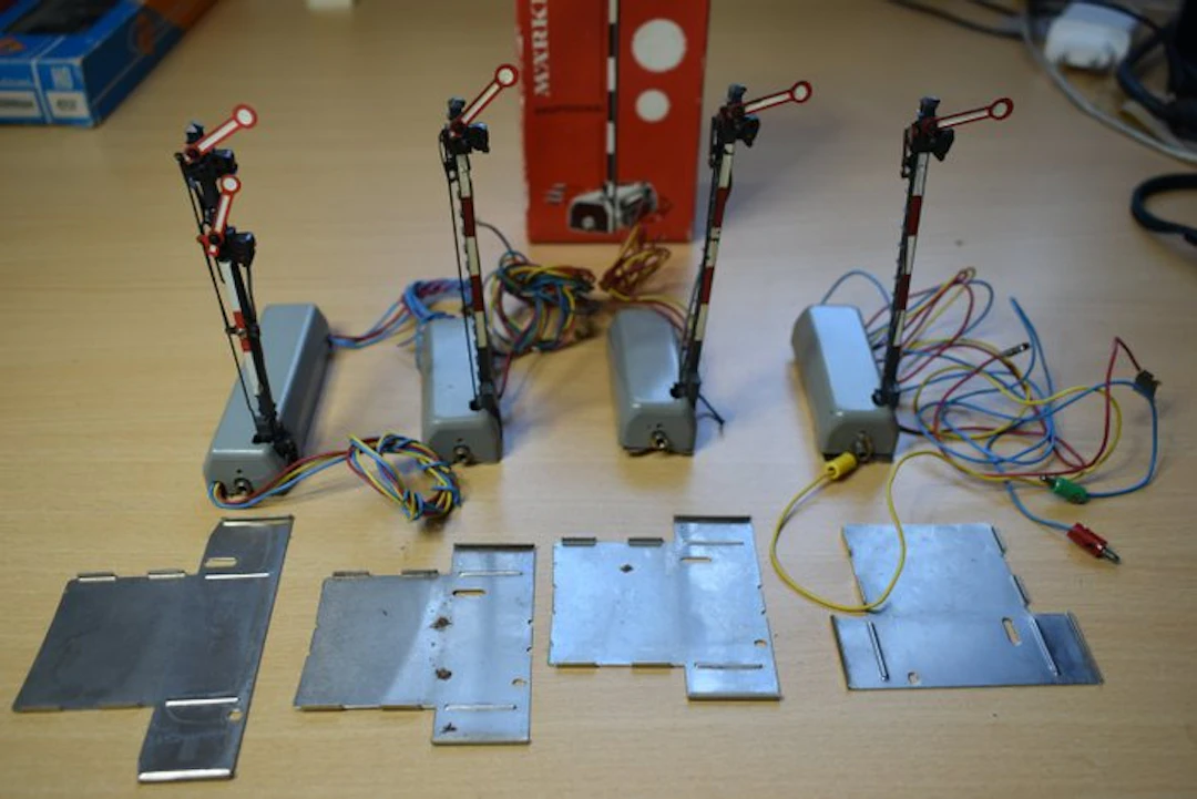 Märklin H0 - 7039 en 7041 - Signals (4) - Are the tested...