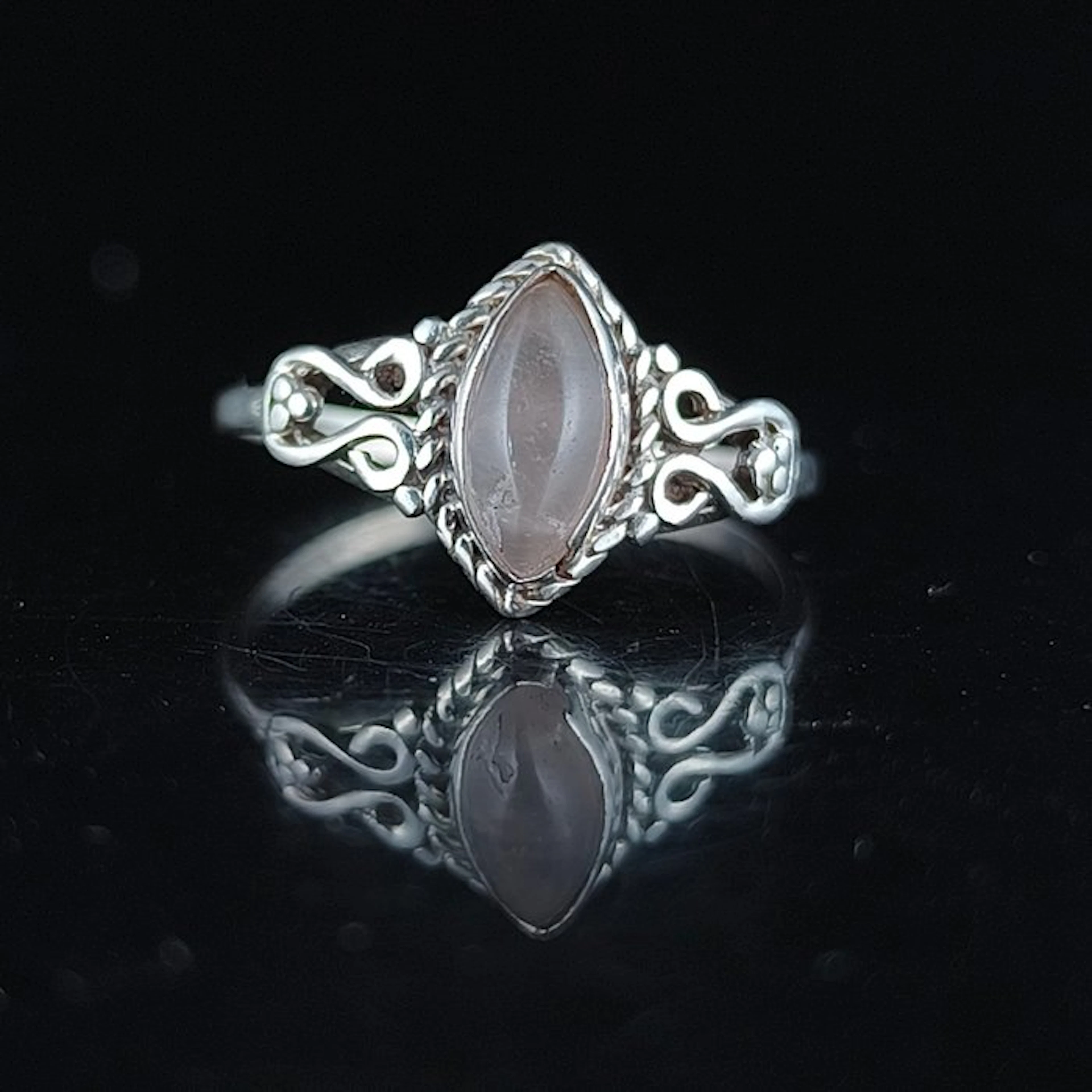 Quartz - Silver - Ring