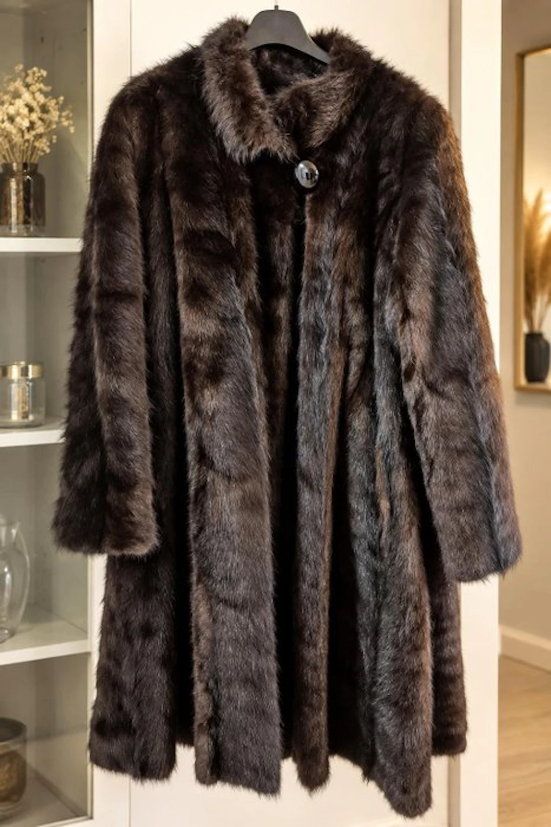 Au Tigre Royal, Artisan Furrier - Fur coat