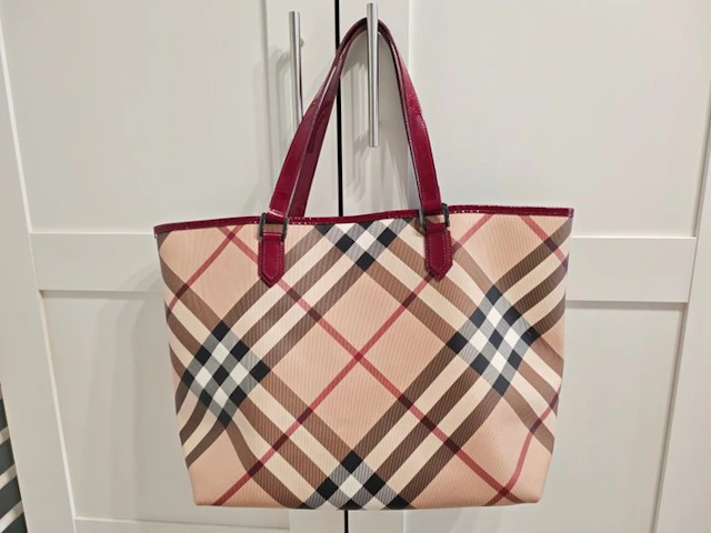 Burberry - Handbag