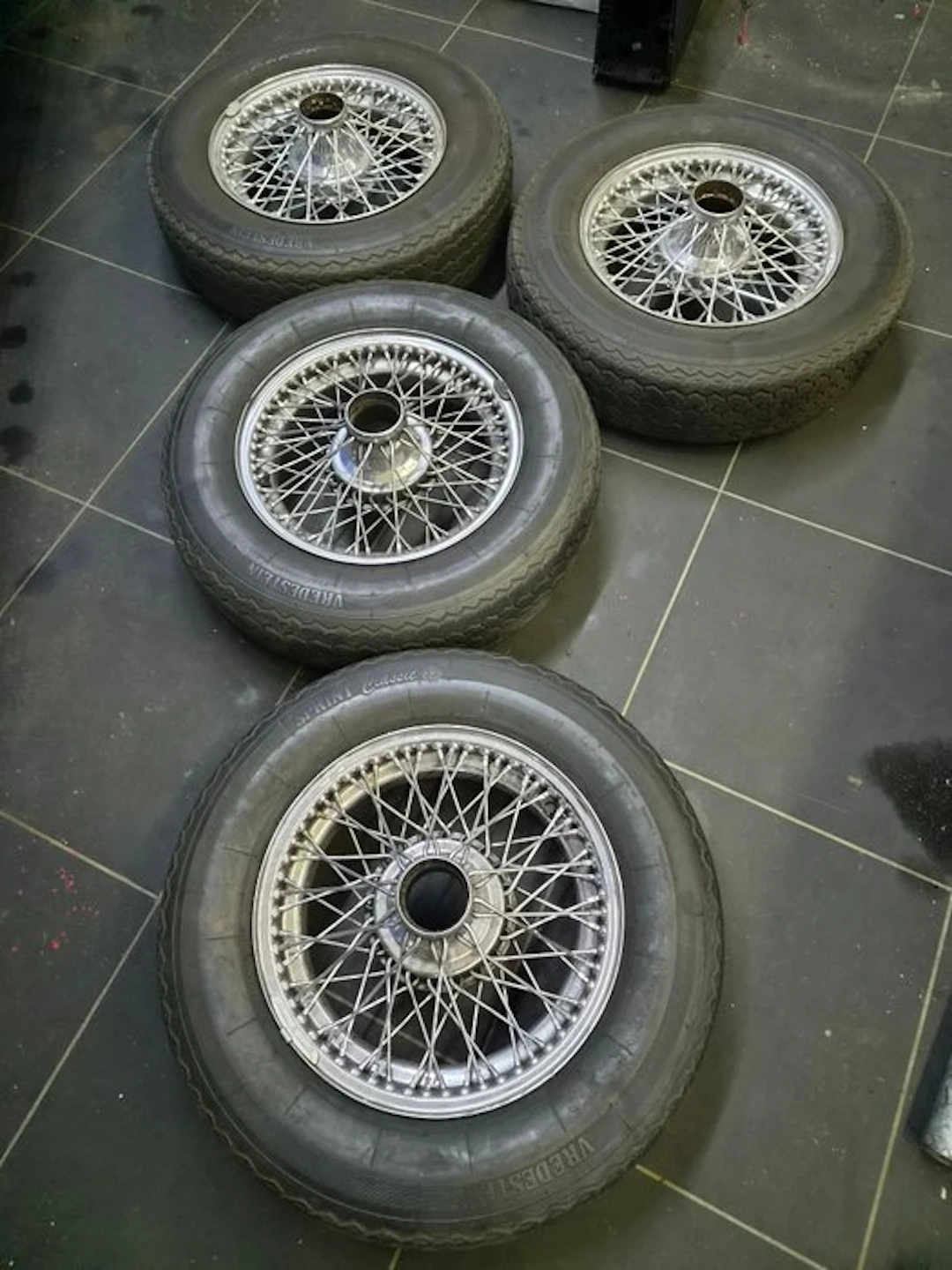 Car part (4) - Dunlop - Spaakwiel chroom 5Jx16 - 1990-2000