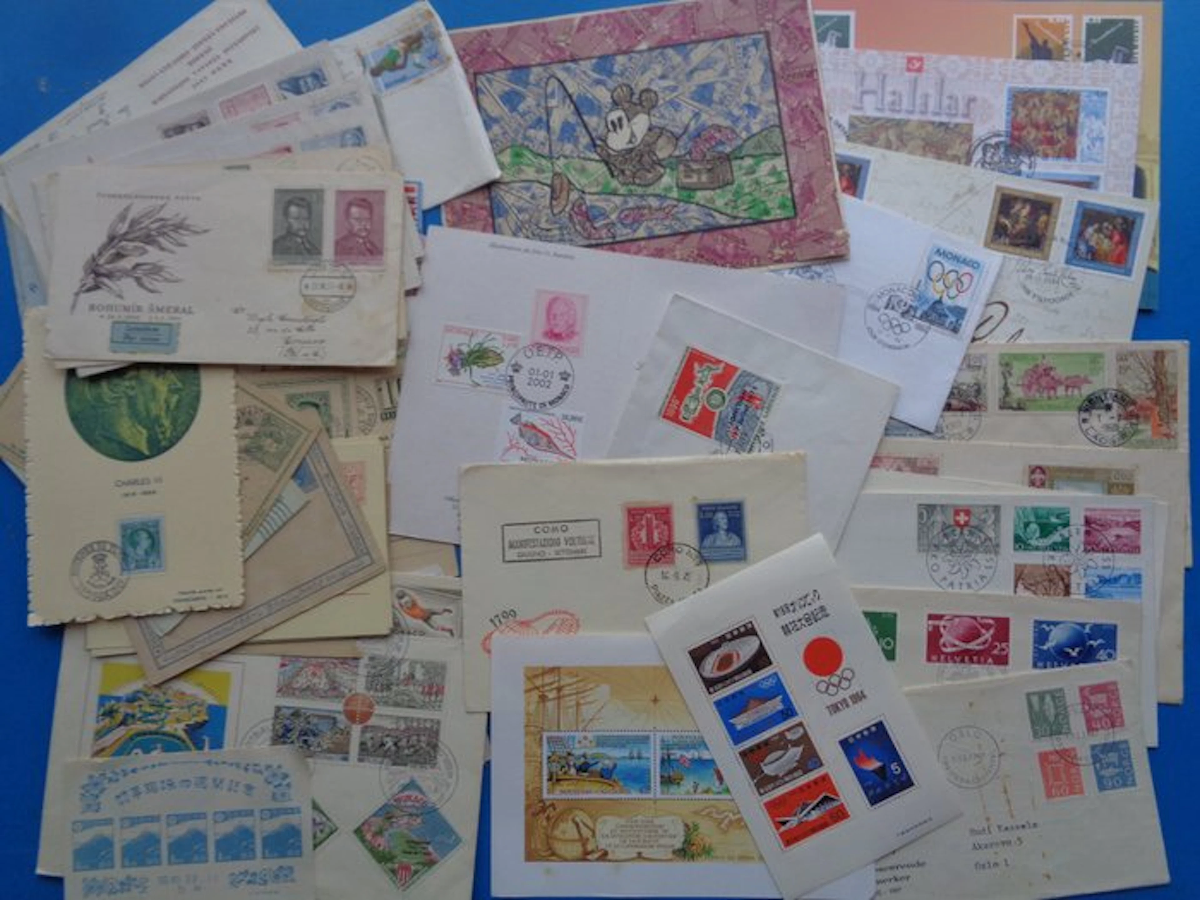World 1935/2004 - 75 special editions, FDCs and curiosa