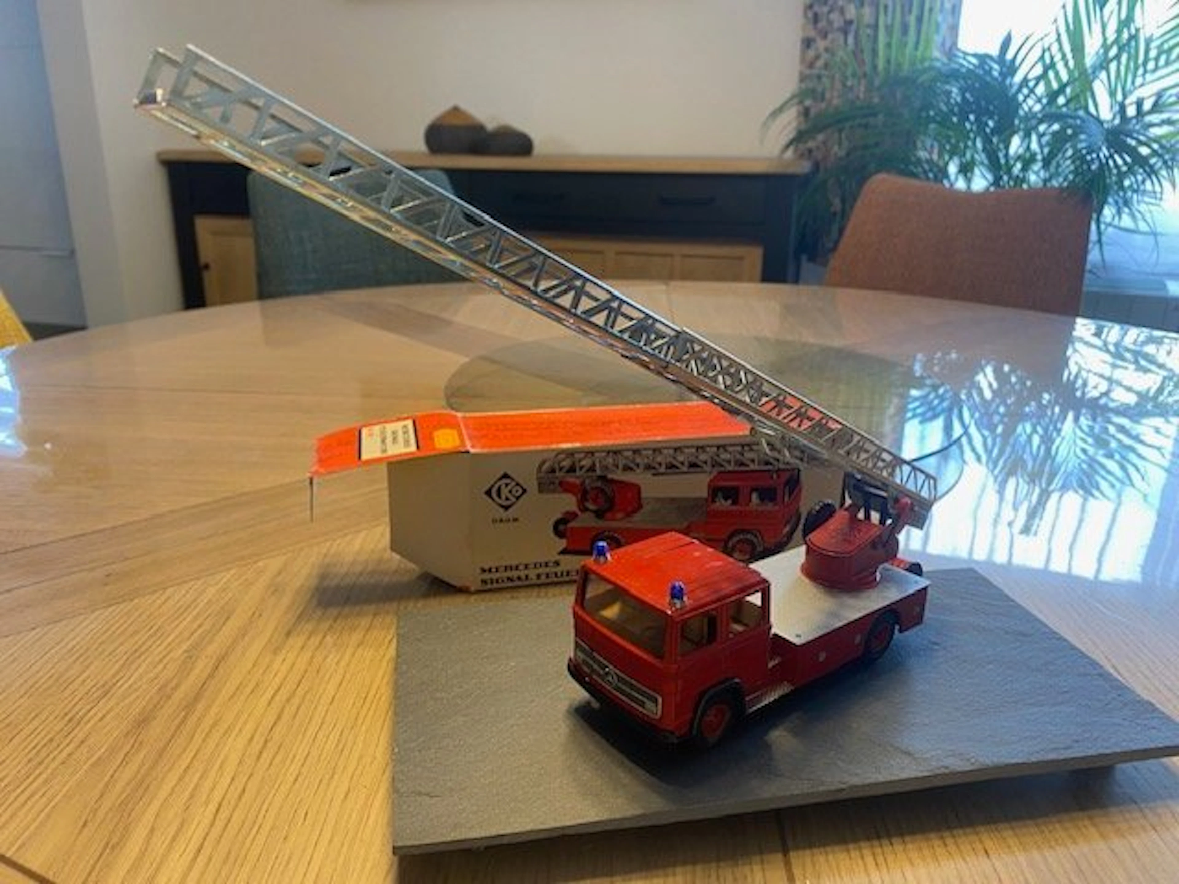 K & G 1:50 - Model van - Mercedes échelle pompiers