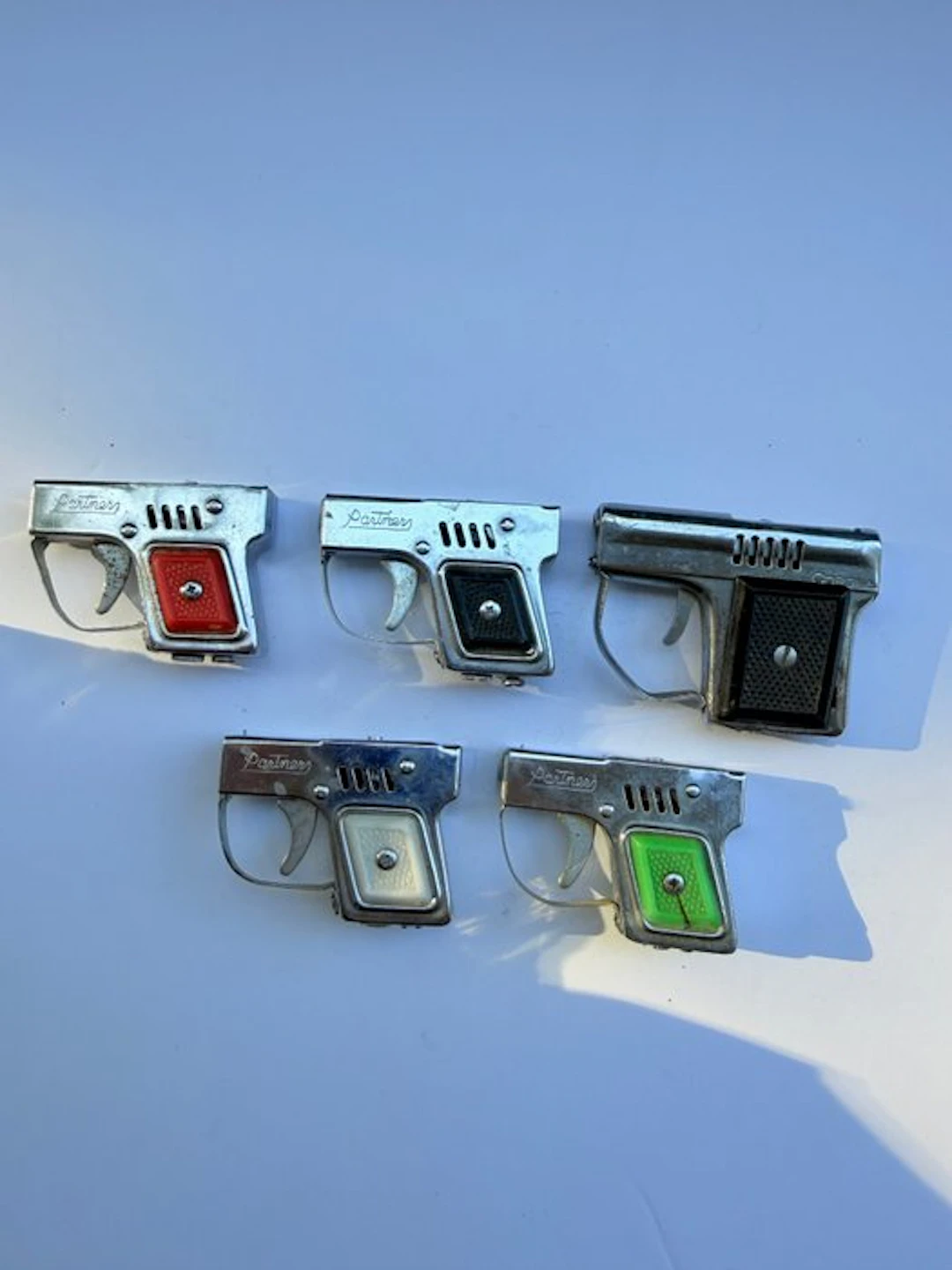 partner / corona - No reserve price - Lighter - metal, Plastic