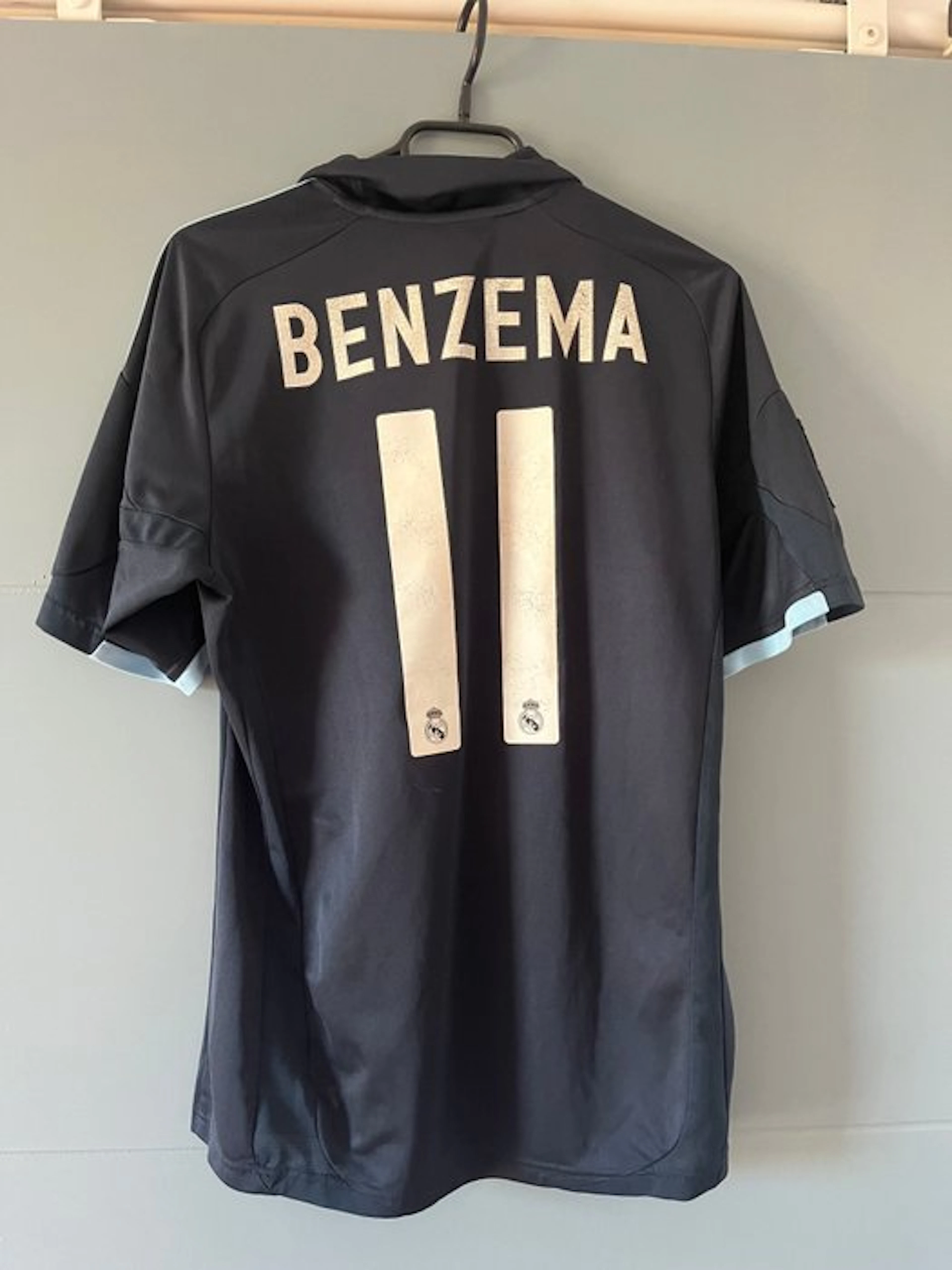 Real Madrid - Karim Benzema - 2009 - Football jersey