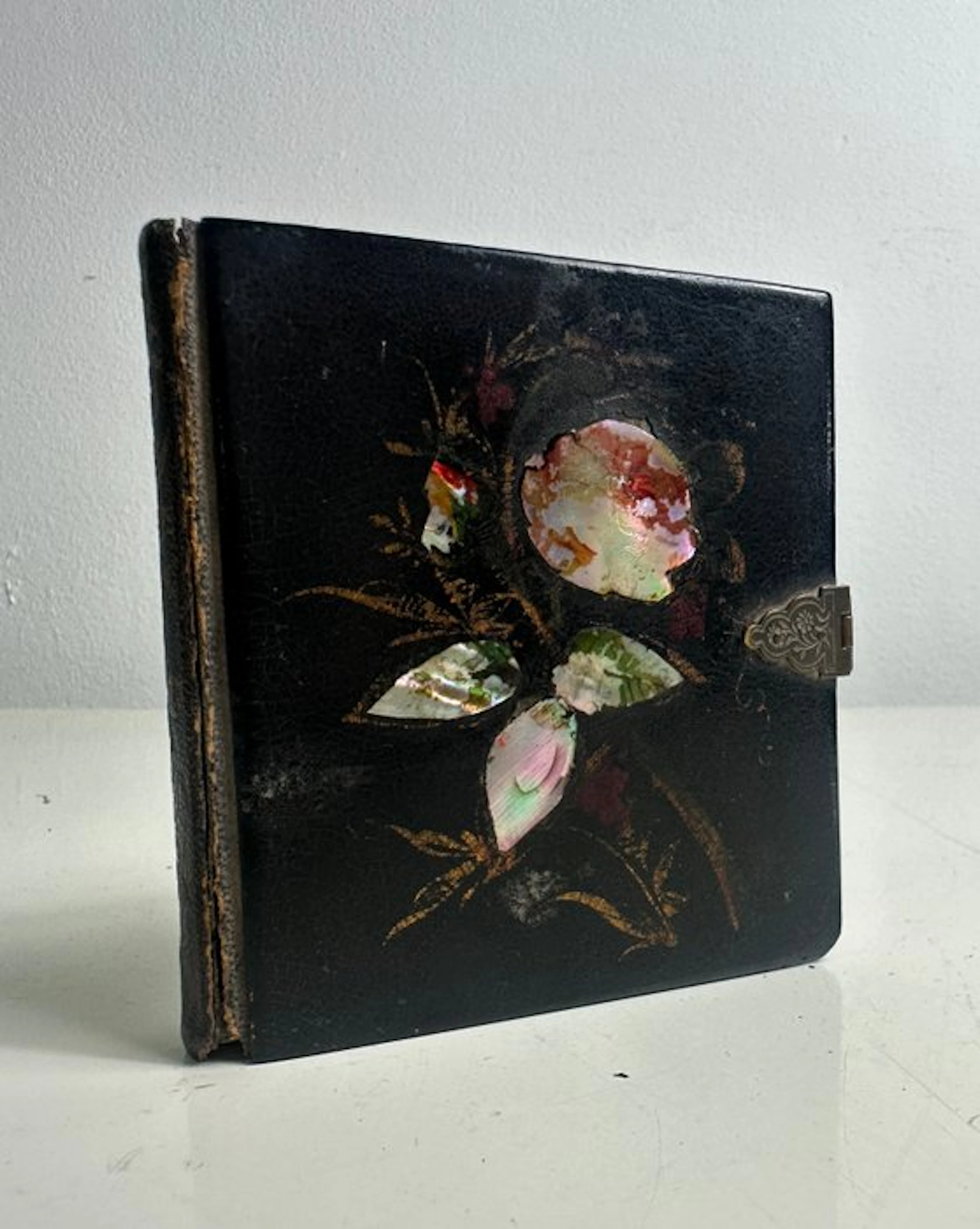 Jewellery box - Papier-mache - A 19th-century libretto