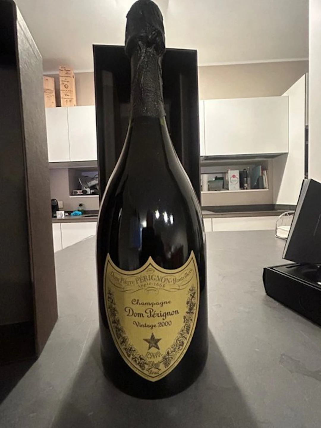 2000 Dom Pérignon - Champagne Brut - 1 Bottle (0.75L)
