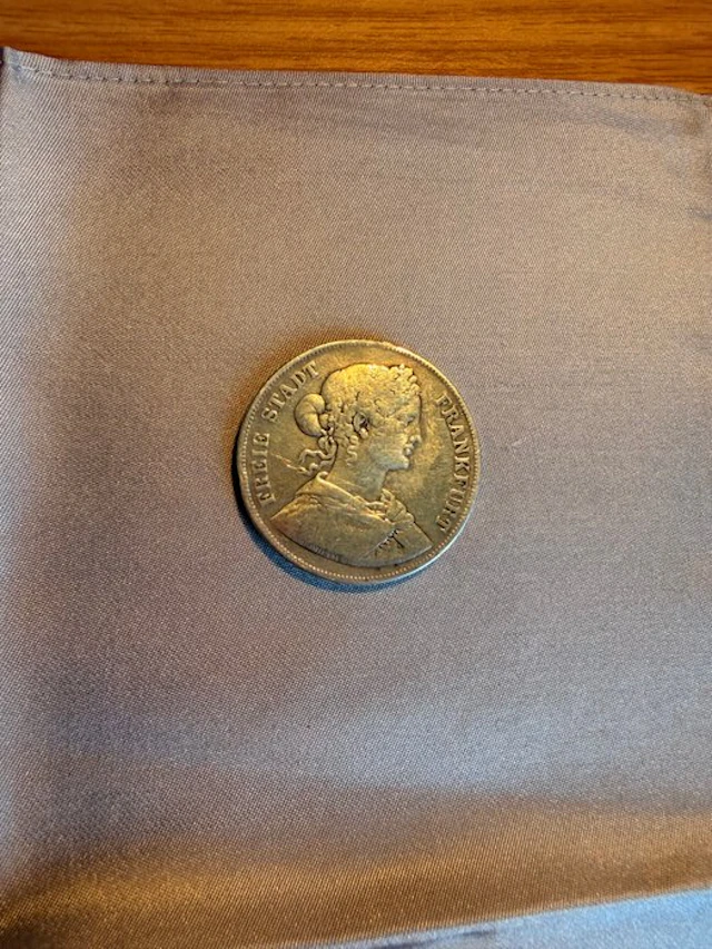 Germany, Frankfurt. Vereinsdoppeltaler 1861 / Ex-Jewellery (No reserve price)