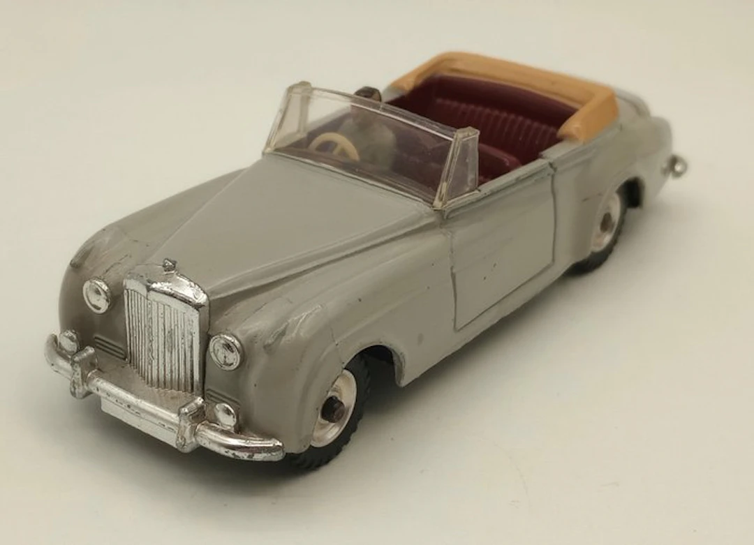 Dinky Toys 1:43 - Model car - 194 Bentley S2