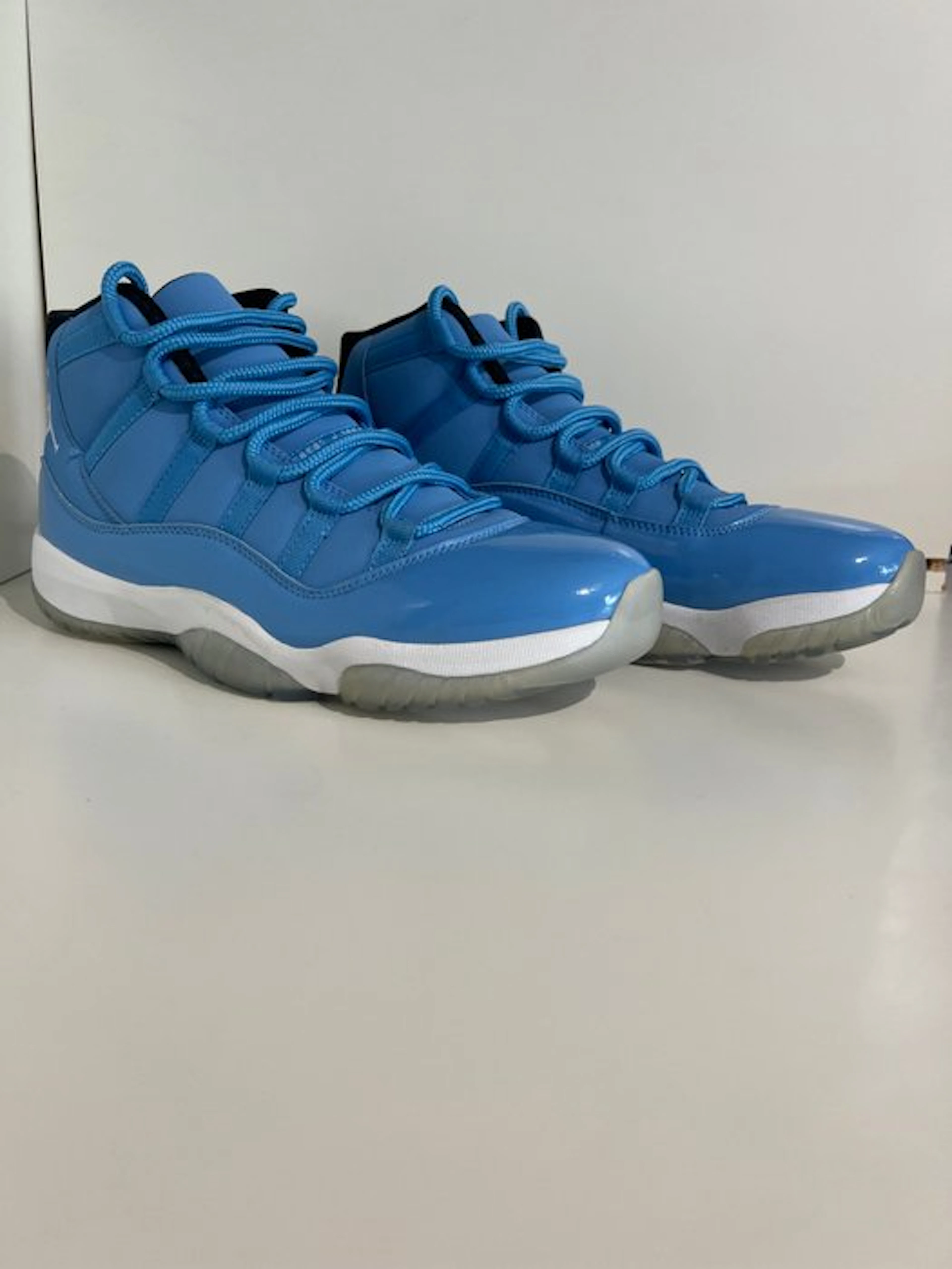Jordan - Air Jordan 11 - Sneakers - Size: EU 45 - New with tags