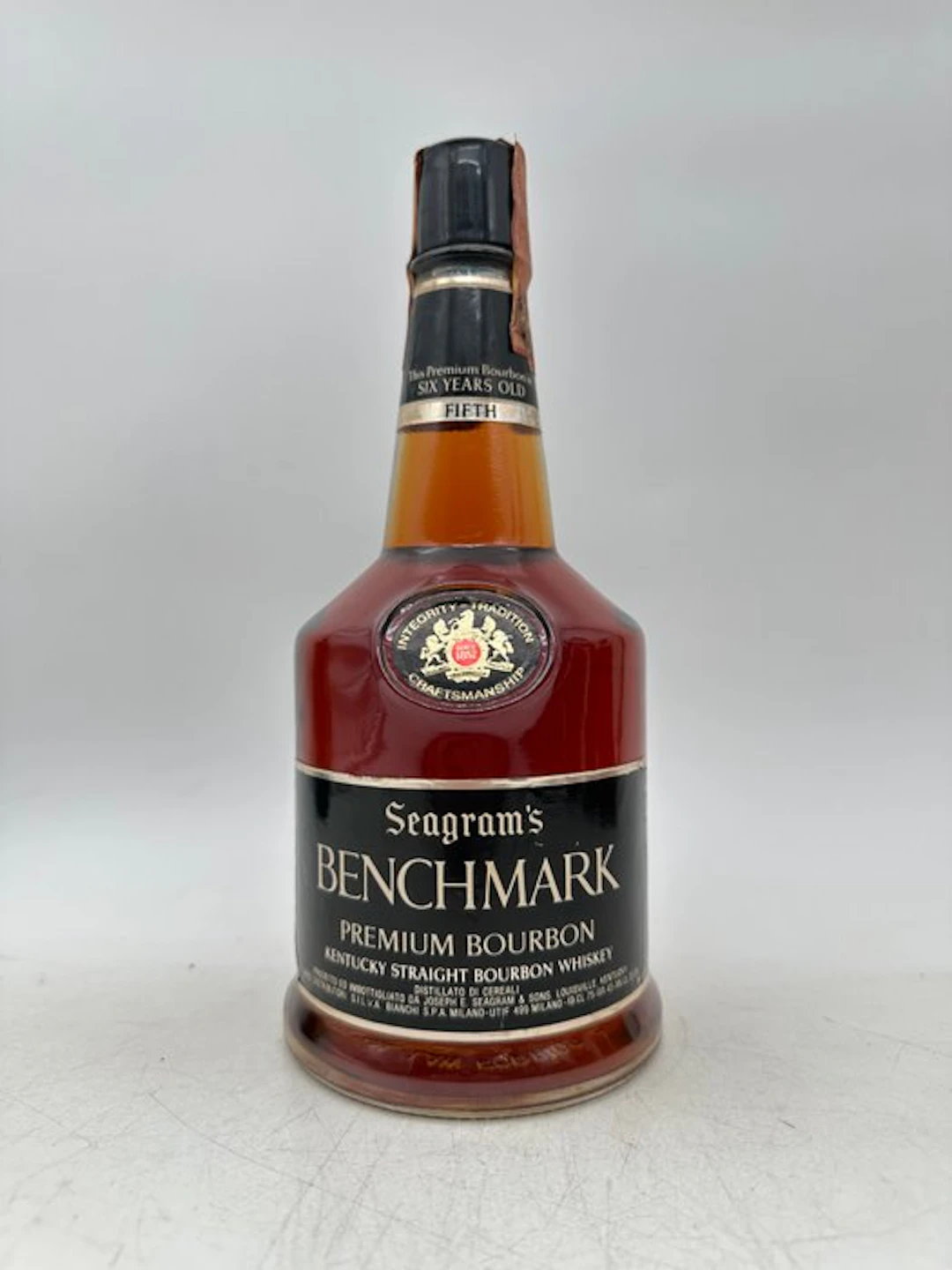 Seagram's 6 years old Benchmark - Fifth - b. 1970s - 75cl