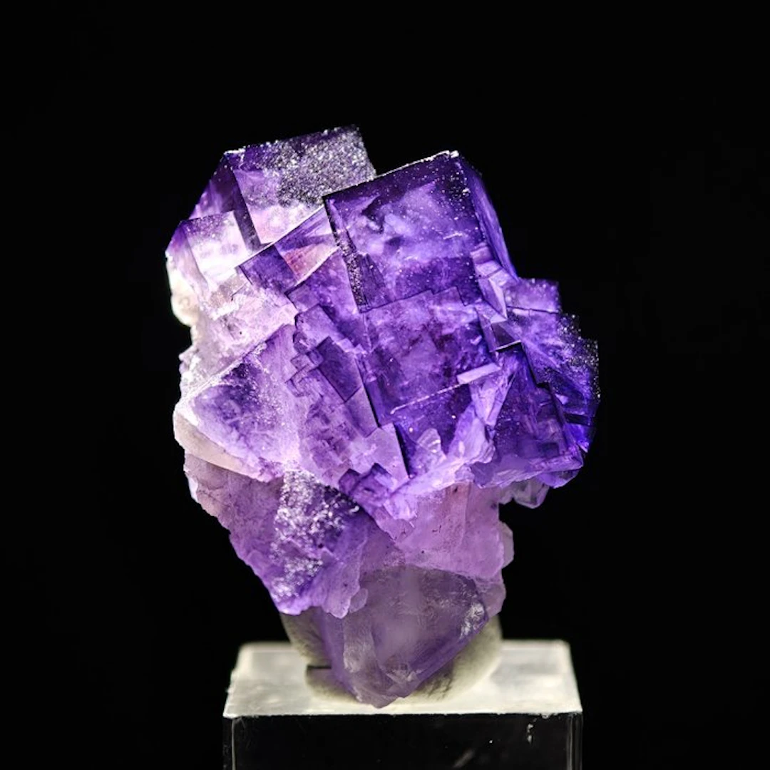 LUMINOUS INTENSE PURPLE FLUORITE