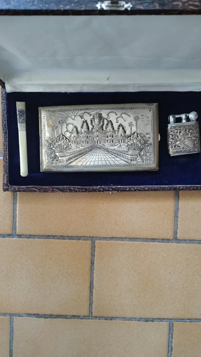 angkor vat - Cigarette case - solid silver