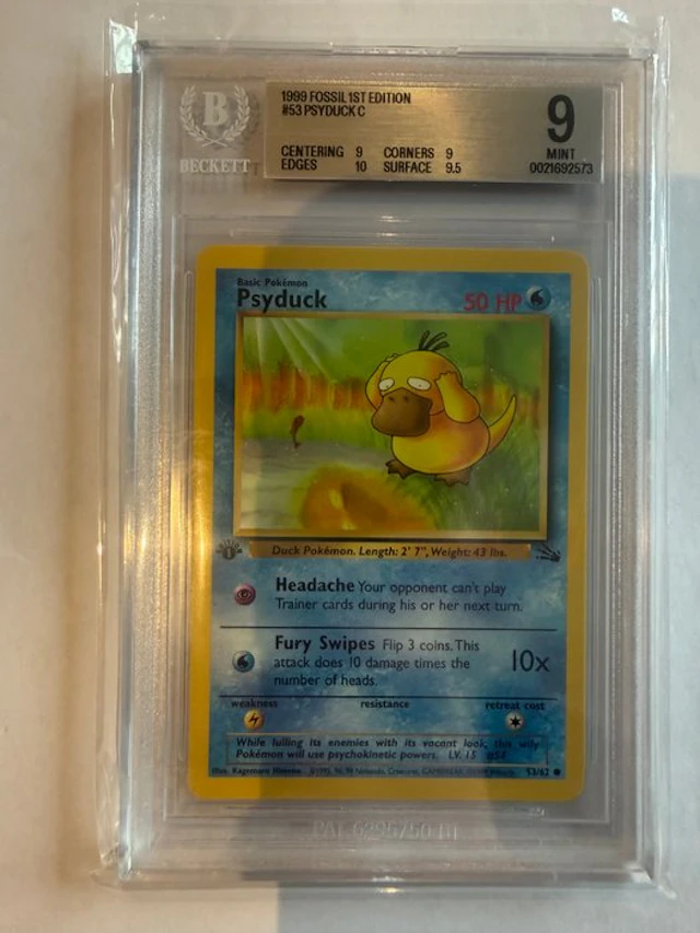Pokémon - 1 Graded card - Psyduck #53 First edition - Beckett 9 - WOTC - Fossil