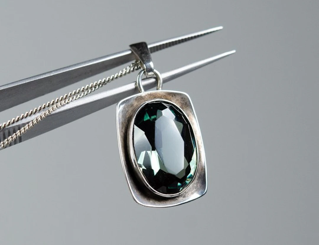 - 835 silver - green spinel - Necklace with pendant