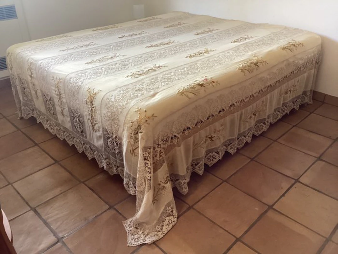 Bedspread - 300 cm - 240 cm - Antique bridal trousseau