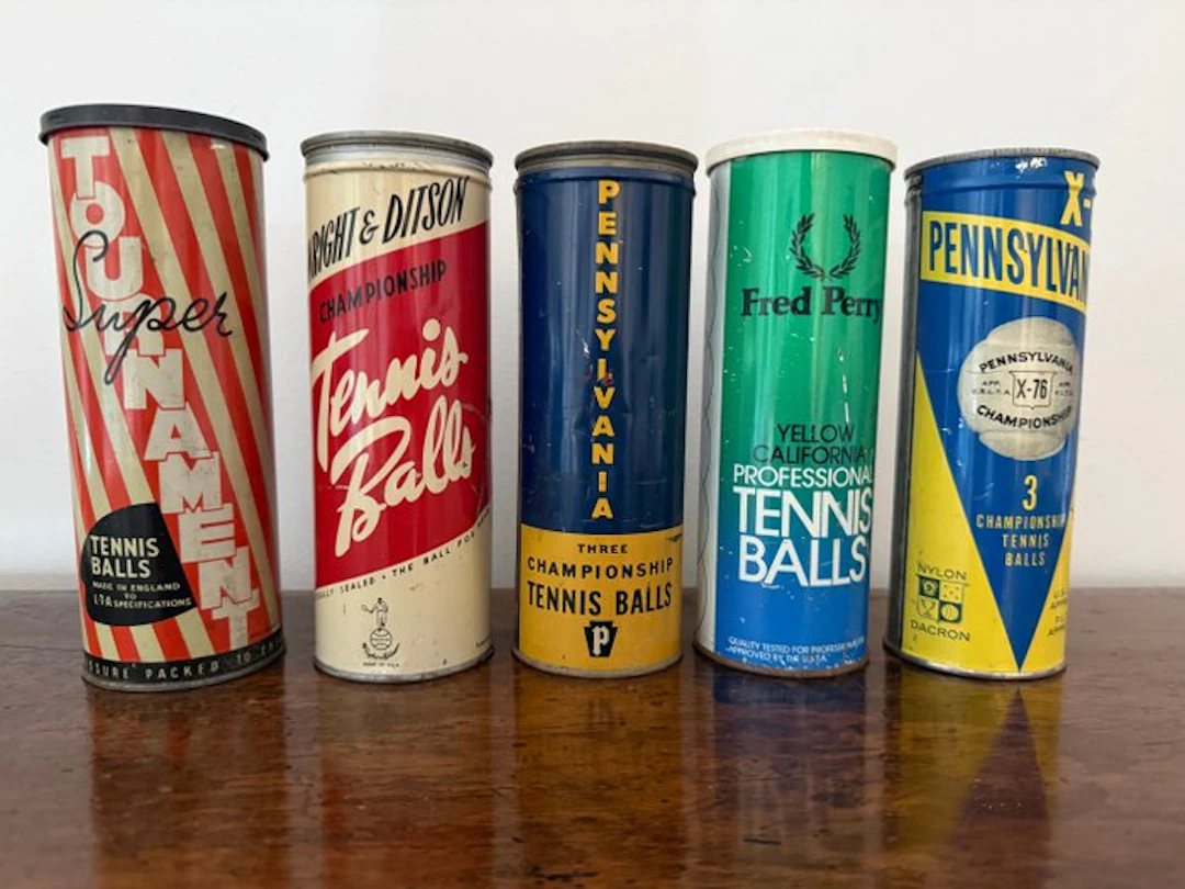 Memorabilia collection - TENNIS VINTAGE MEMORABILIA