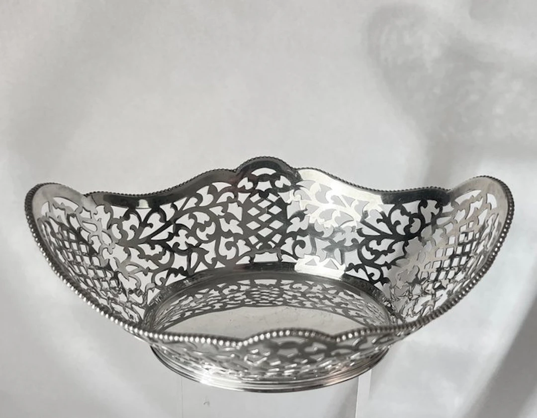 D A+ - Basket - pearl rim - bread
