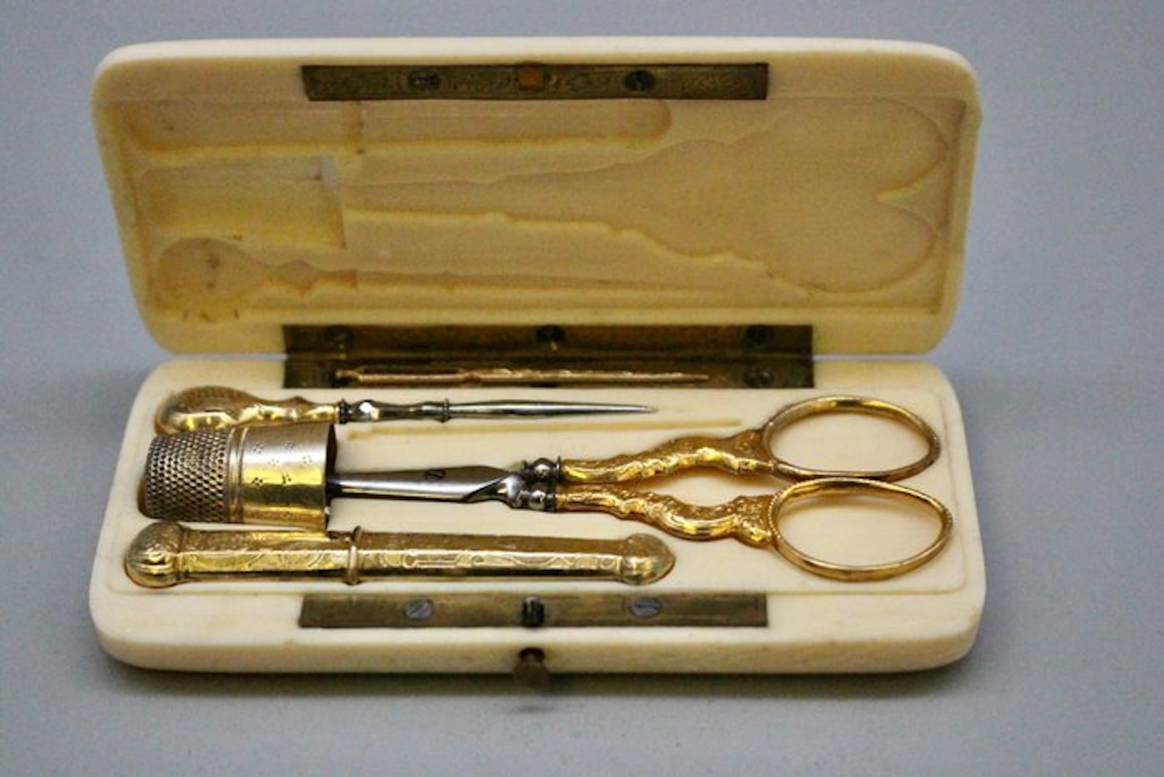 Sewing set Antique