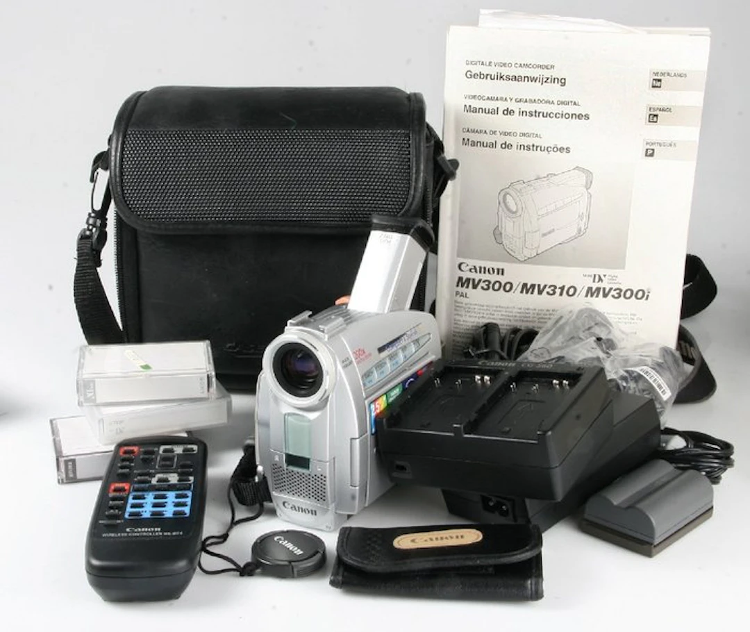 Canon MV300i Mini DV-DV camera