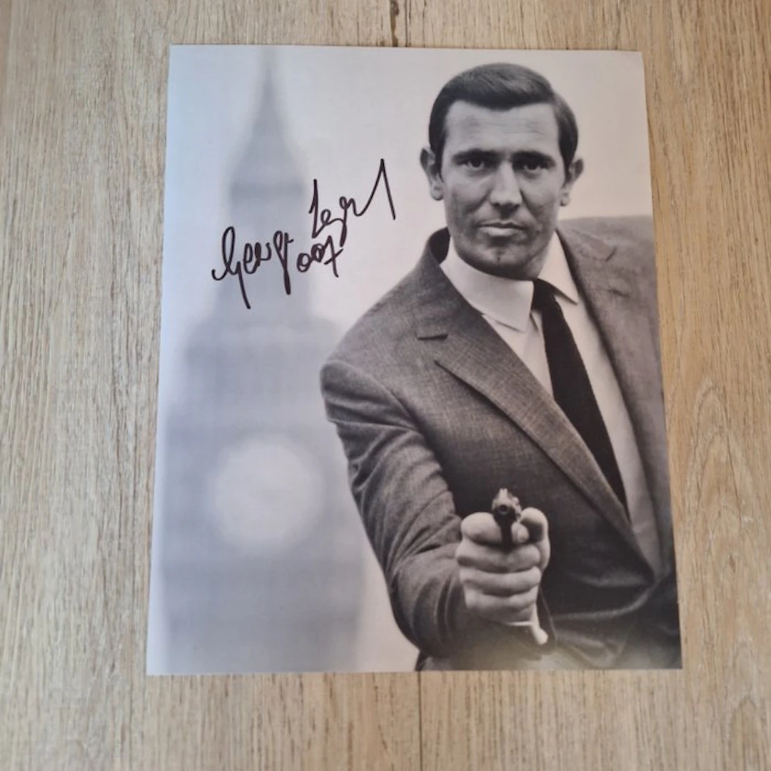 James Bond 007: On Her Majesty’s Secret Service - George...