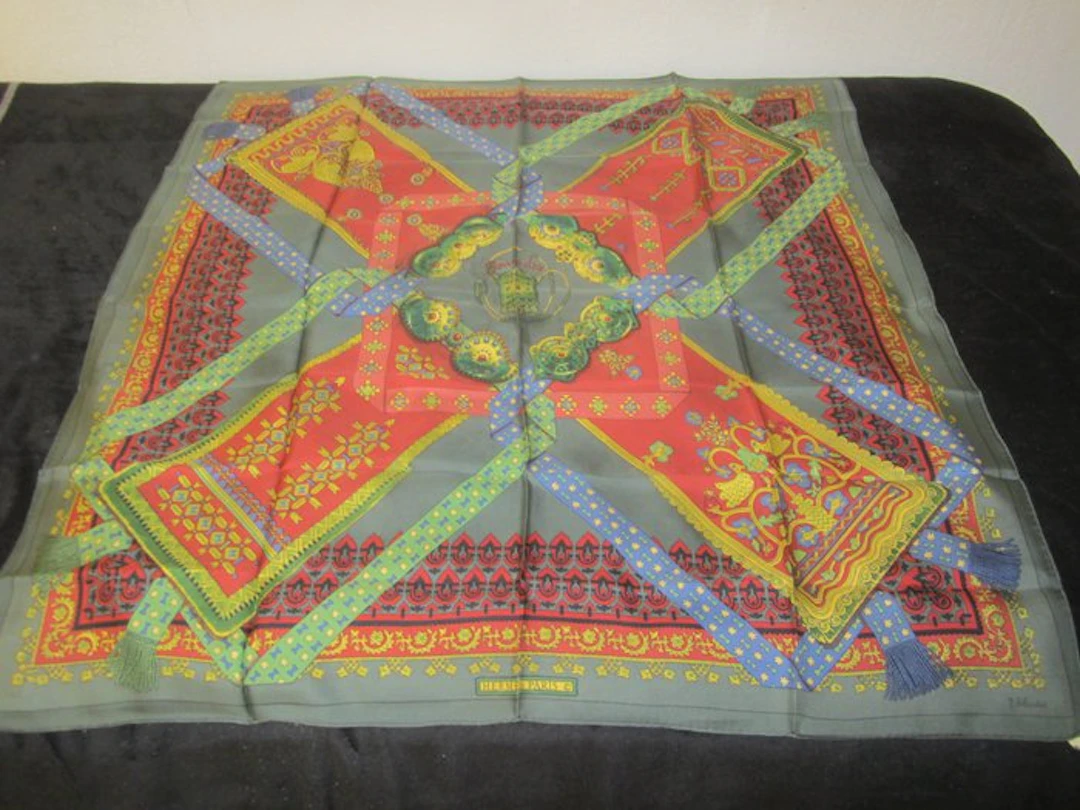 Hermès - Brins d'or DE J ABADIE DE 1982 - Foulard
