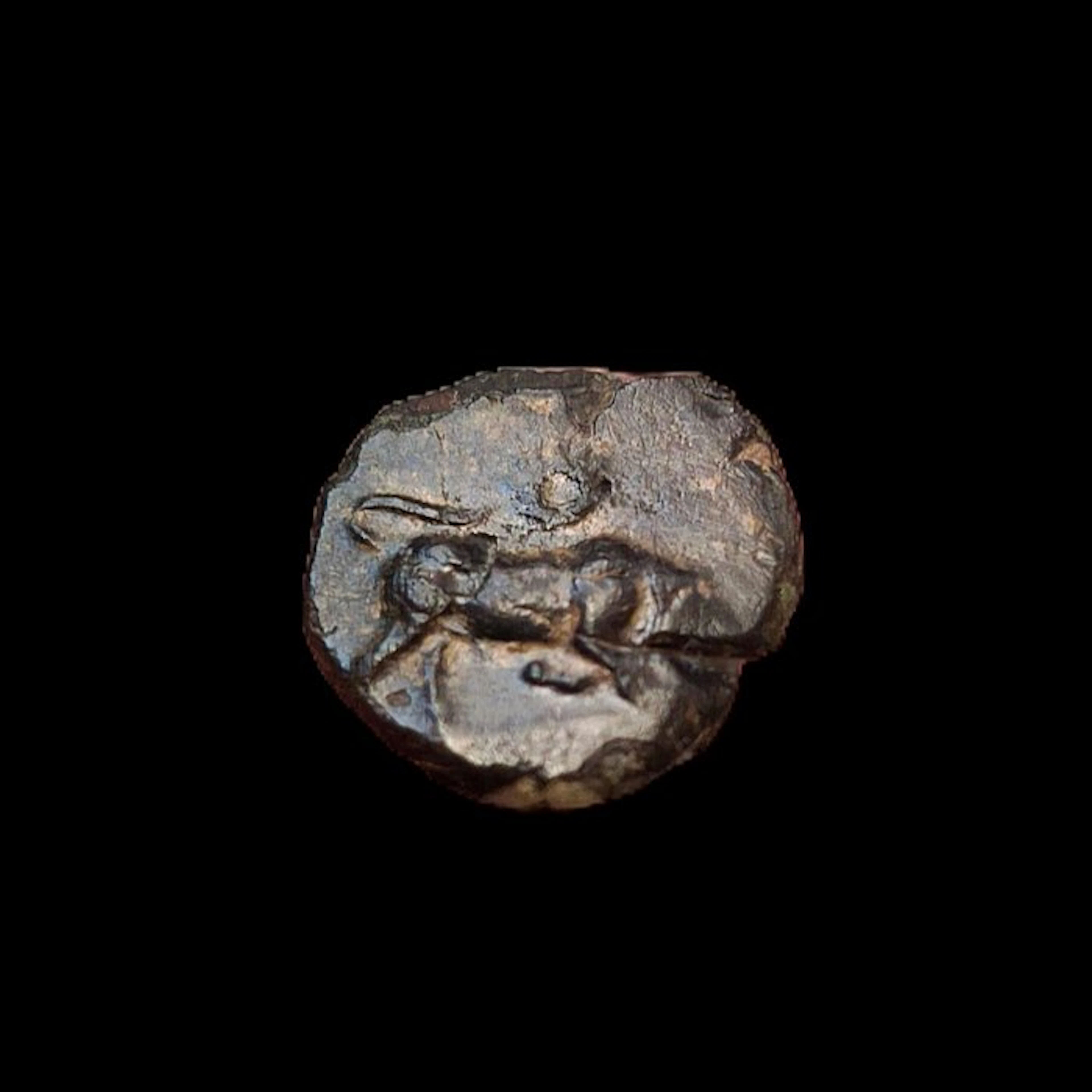 Kaunos, Caria, Unit Cir.350-300 BC. Bull / K-AY Sphinx . (Sans prix de réserve)